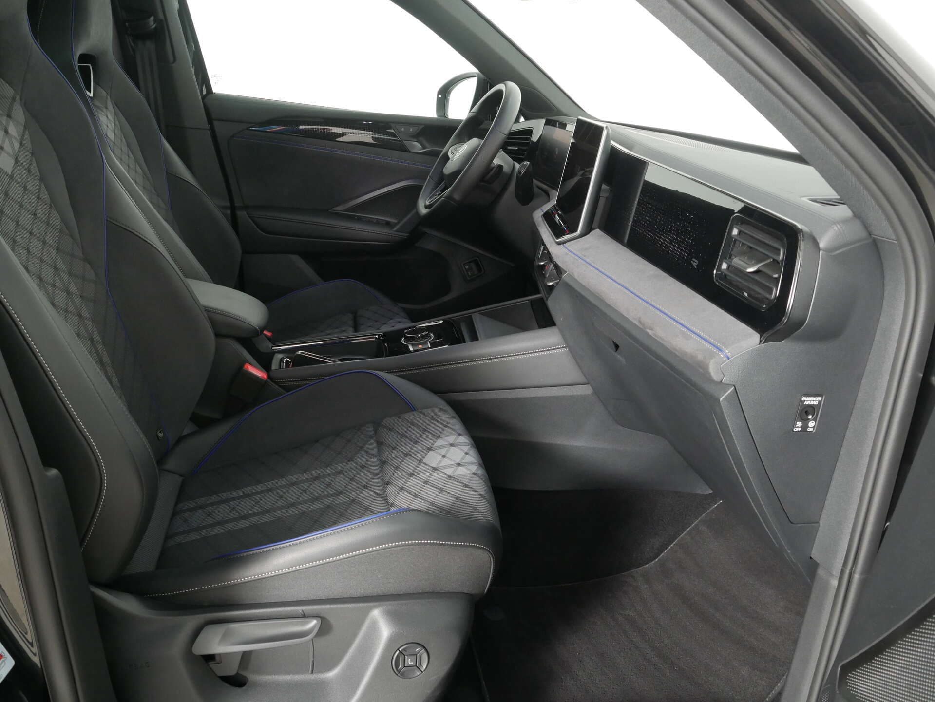 VOLKSWAGEN Tiguan, photo 15 sur 17
