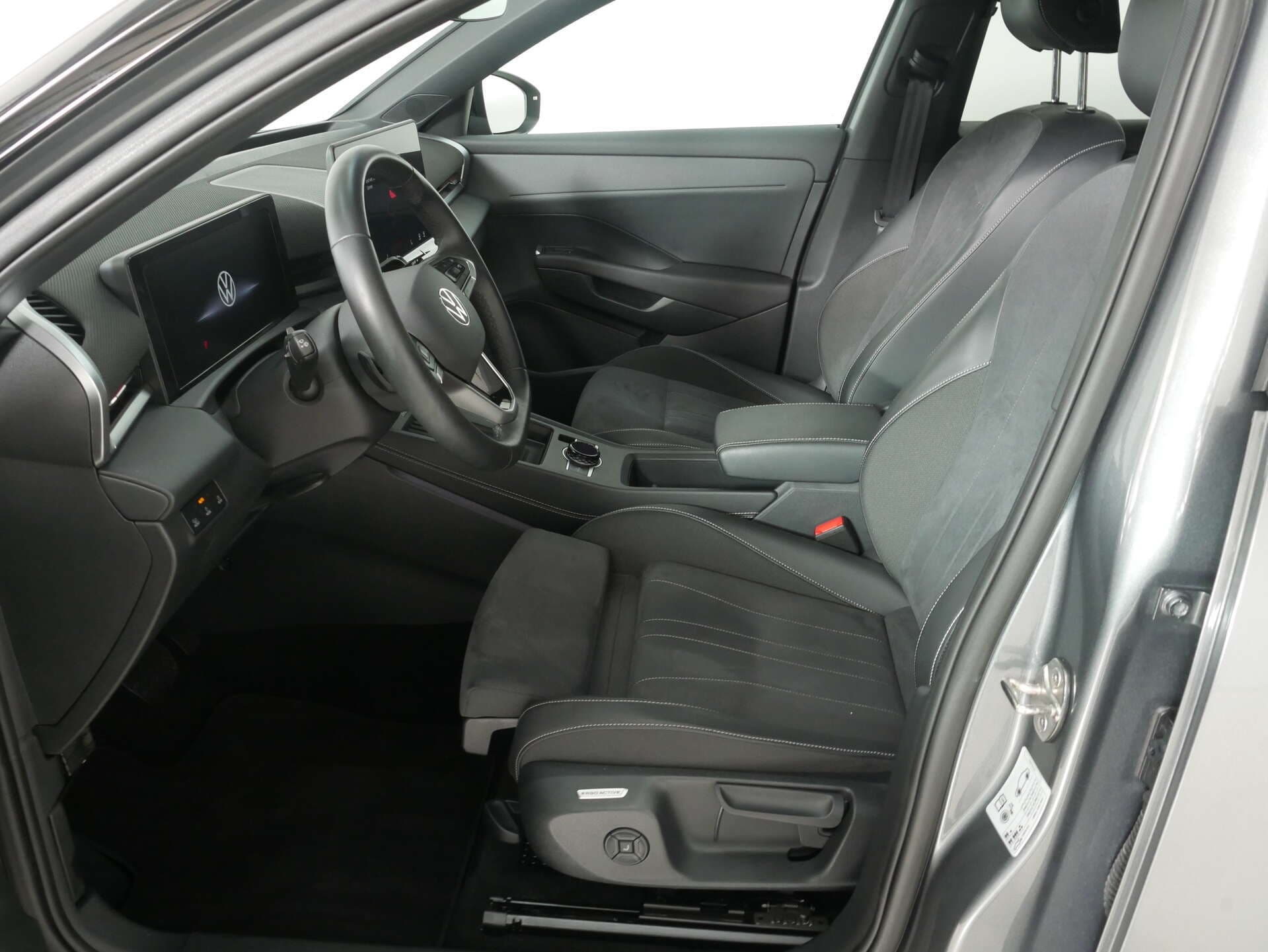 VOLKSWAGEN T-Roc, photo 12 sur 17