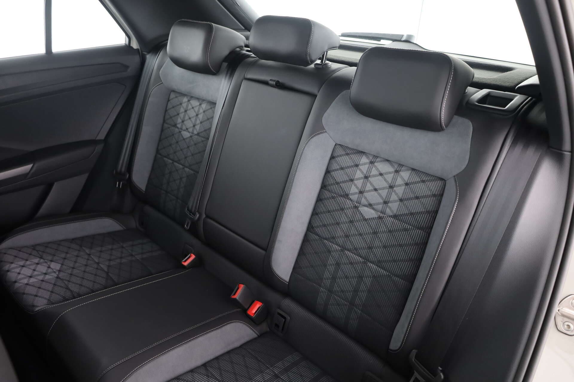 VOLKSWAGEN T-Roc, photo 12 sur 17