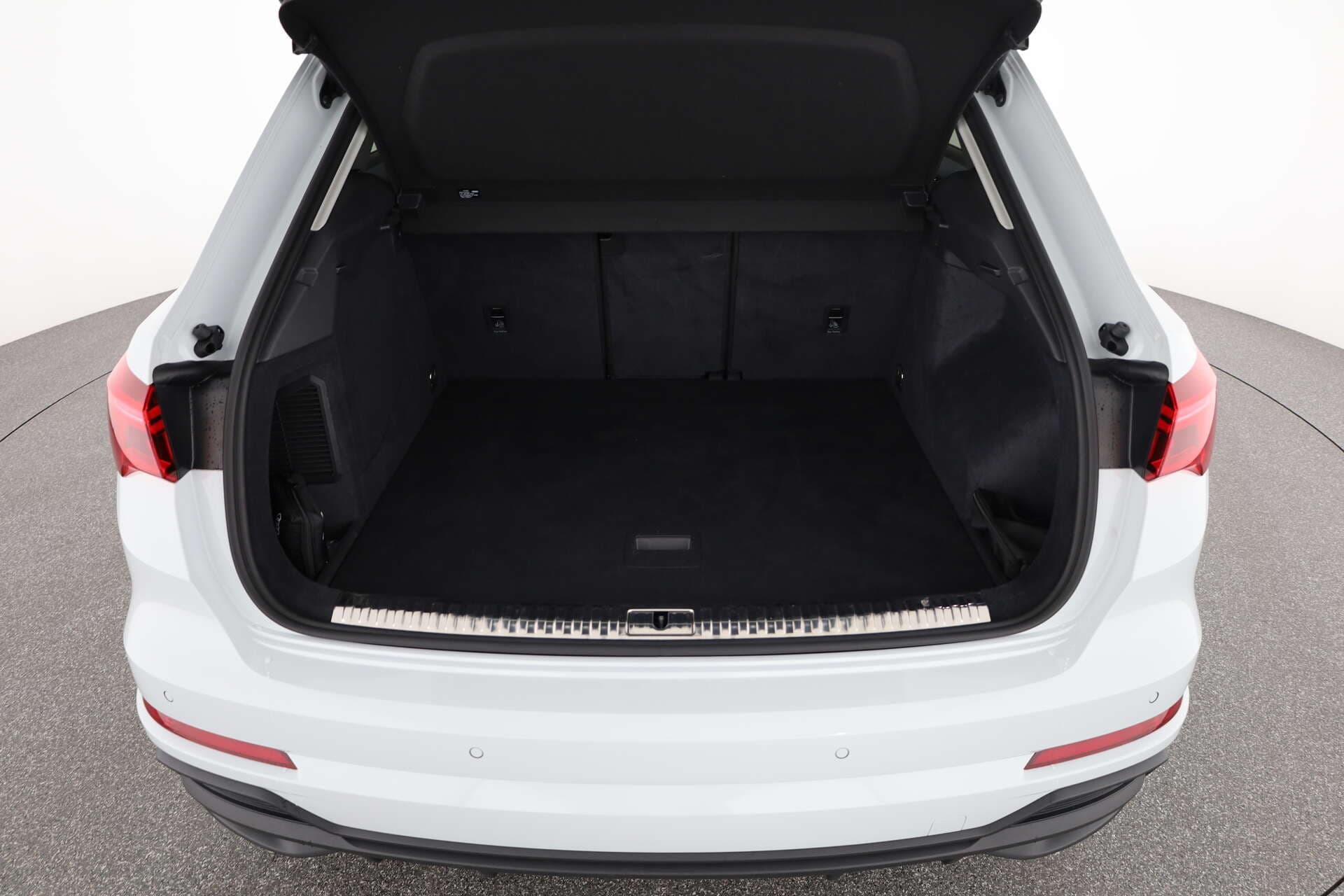 AUDI Q3, photo 11 sur 17