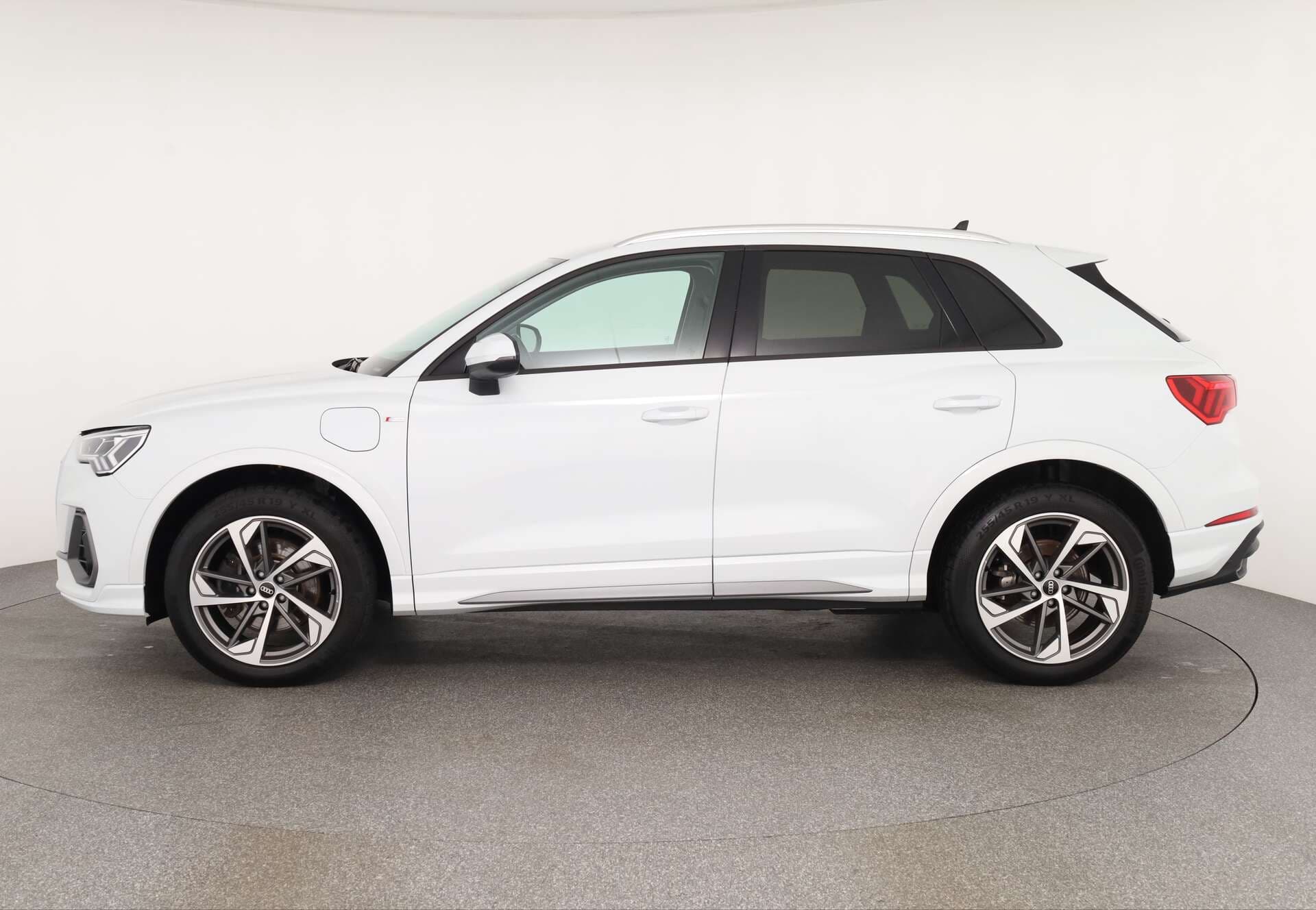 AUDI Q3, photo 4 sur 17