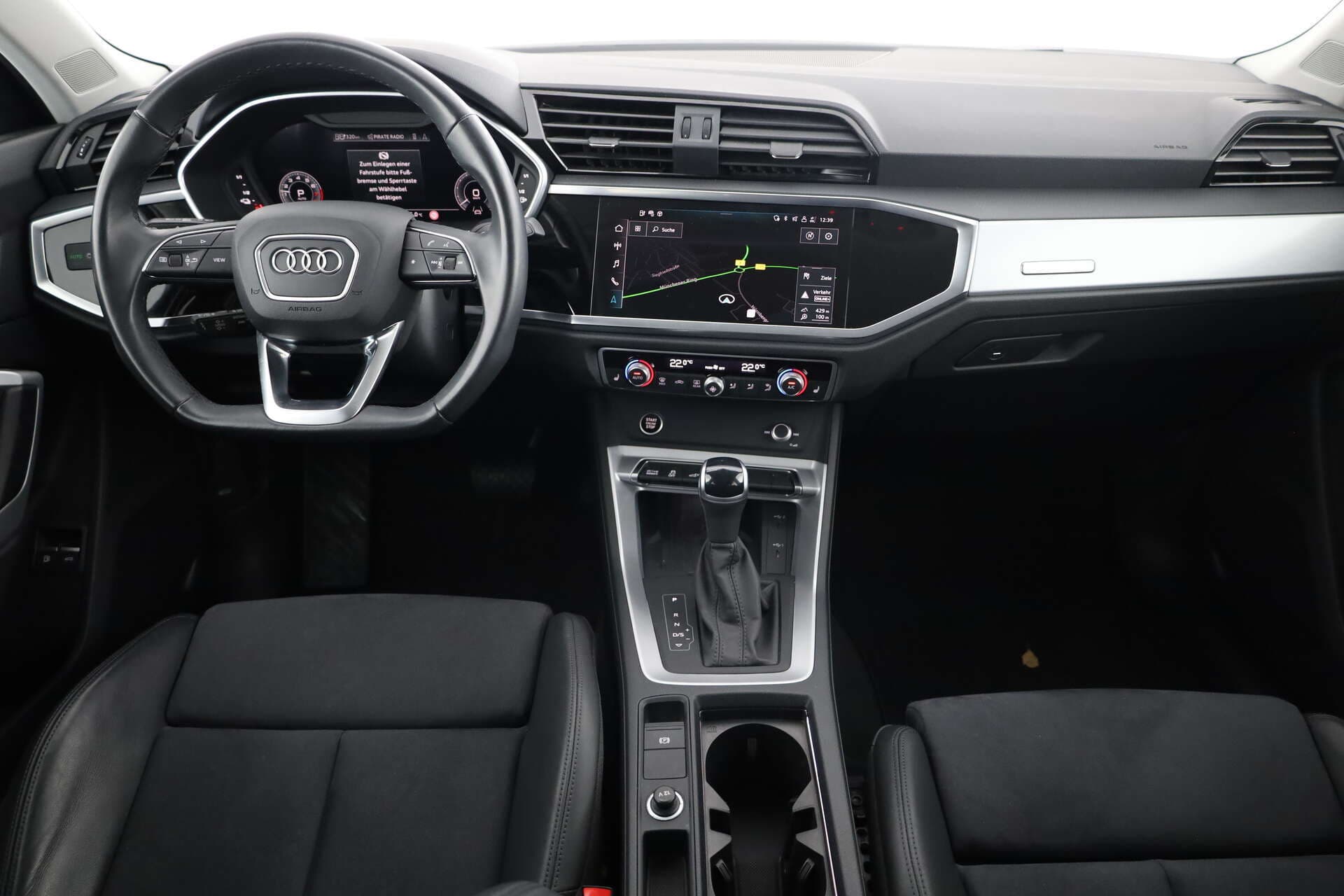 AUDI Q3, photo 8 sur 17