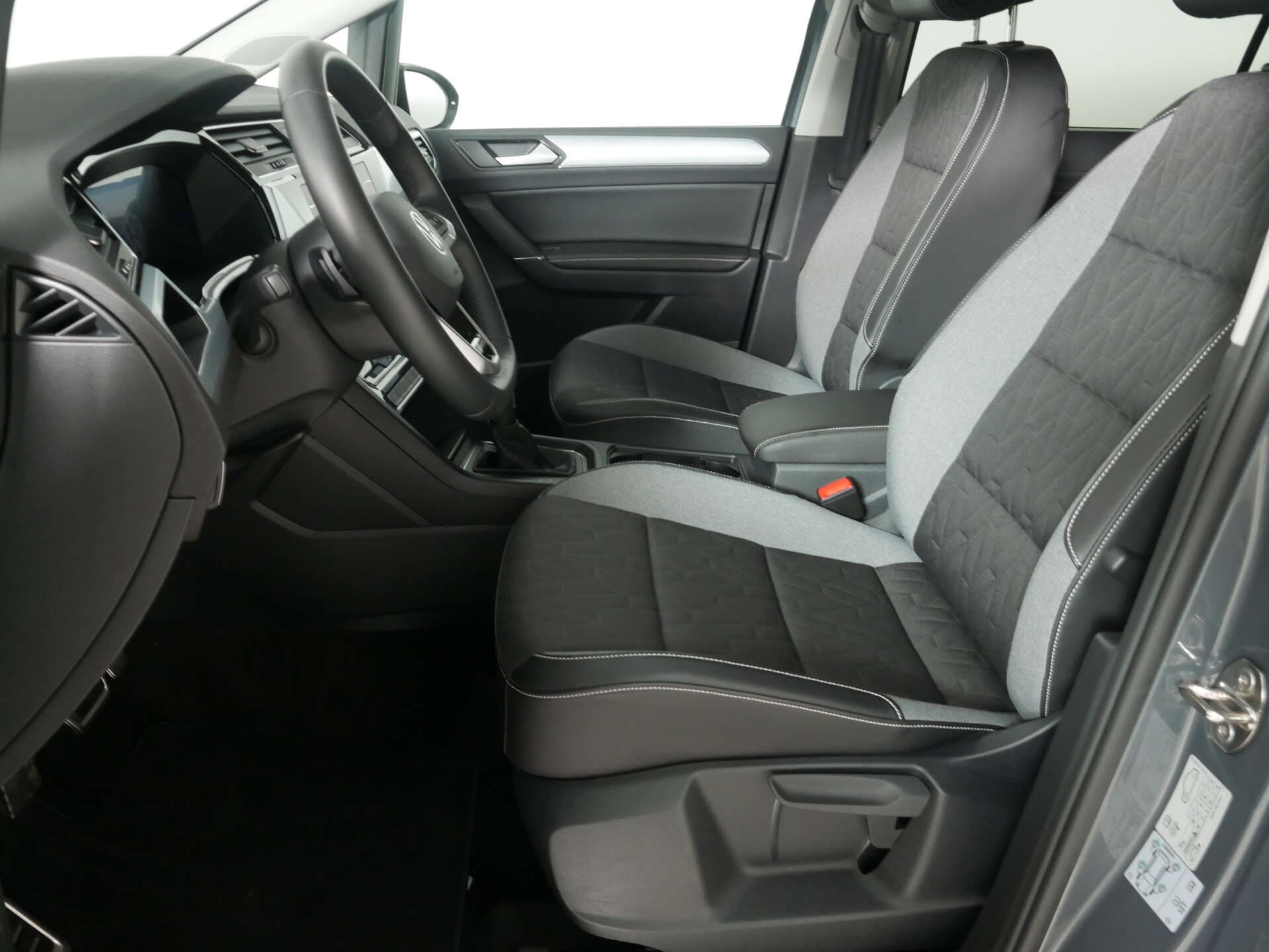 VOLKSWAGEN Touran, photo 12 sur 17