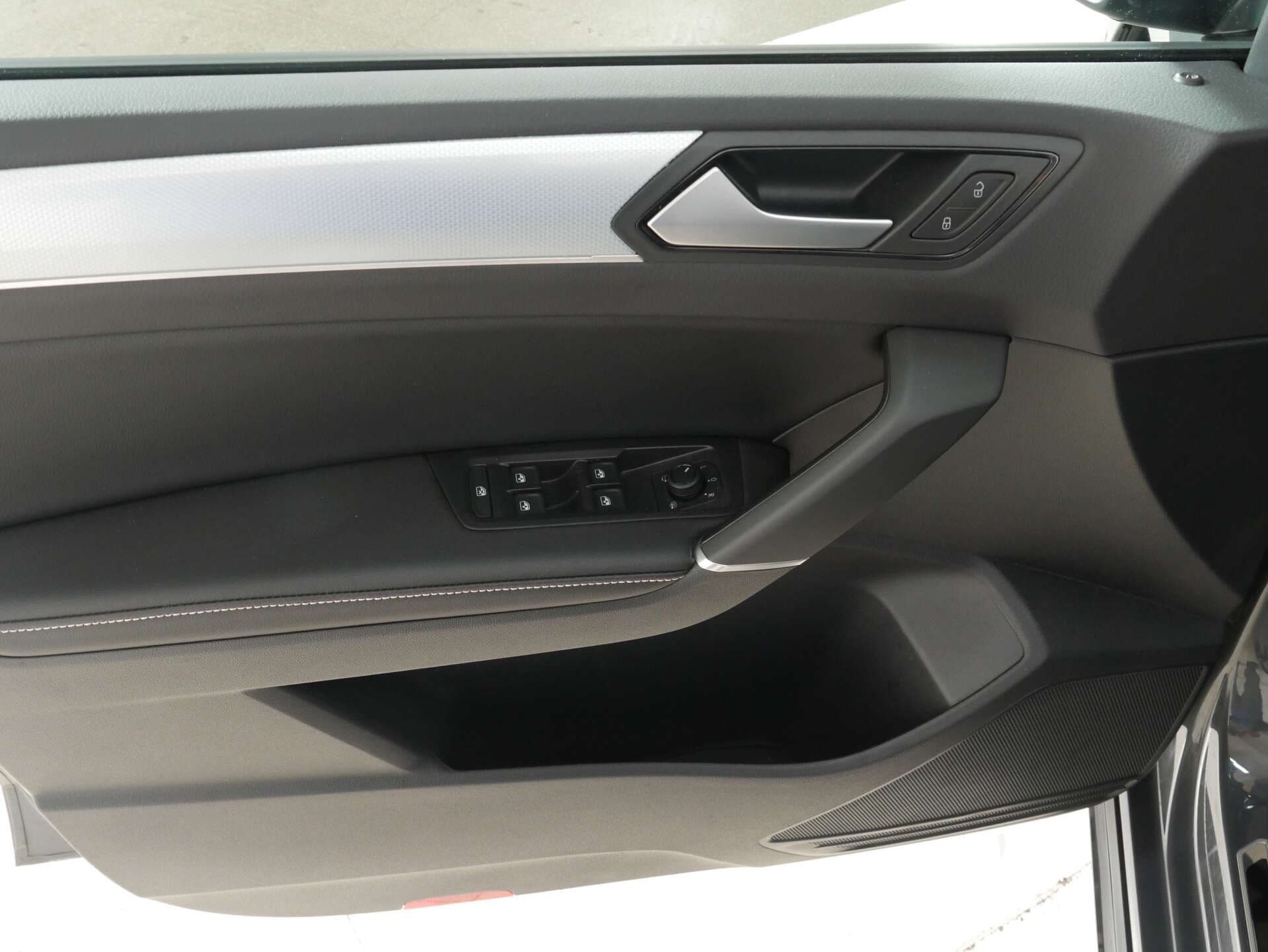 VOLKSWAGEN Touran, photo 14 sur 17
