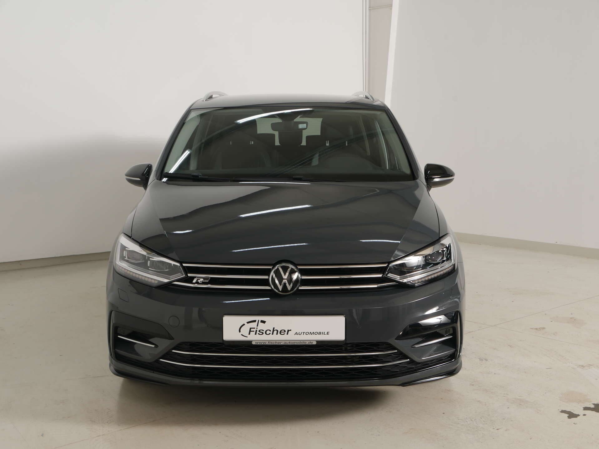 VOLKSWAGEN Touran, photo 1 sur 17