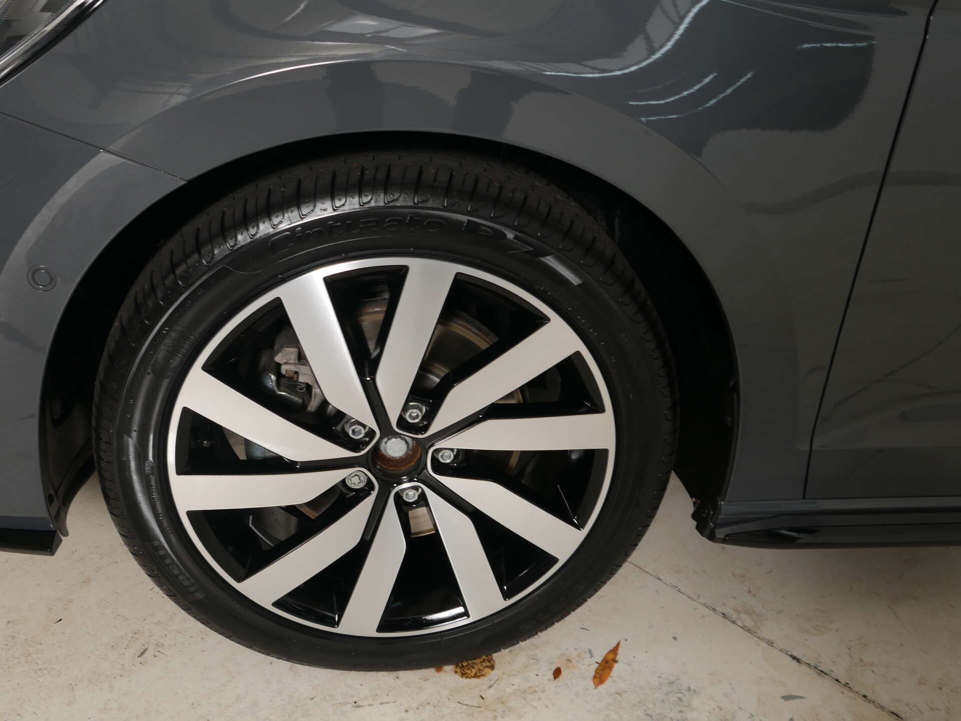 VOLKSWAGEN Touran, photo 3 sur 17