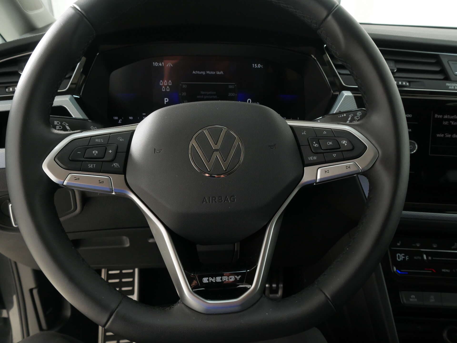 VOLKSWAGEN Touran, photo 8 sur 17