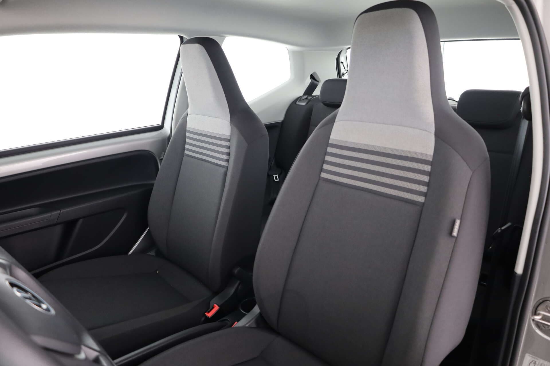 VOLKSWAGEN Up, photo 9 sur 17