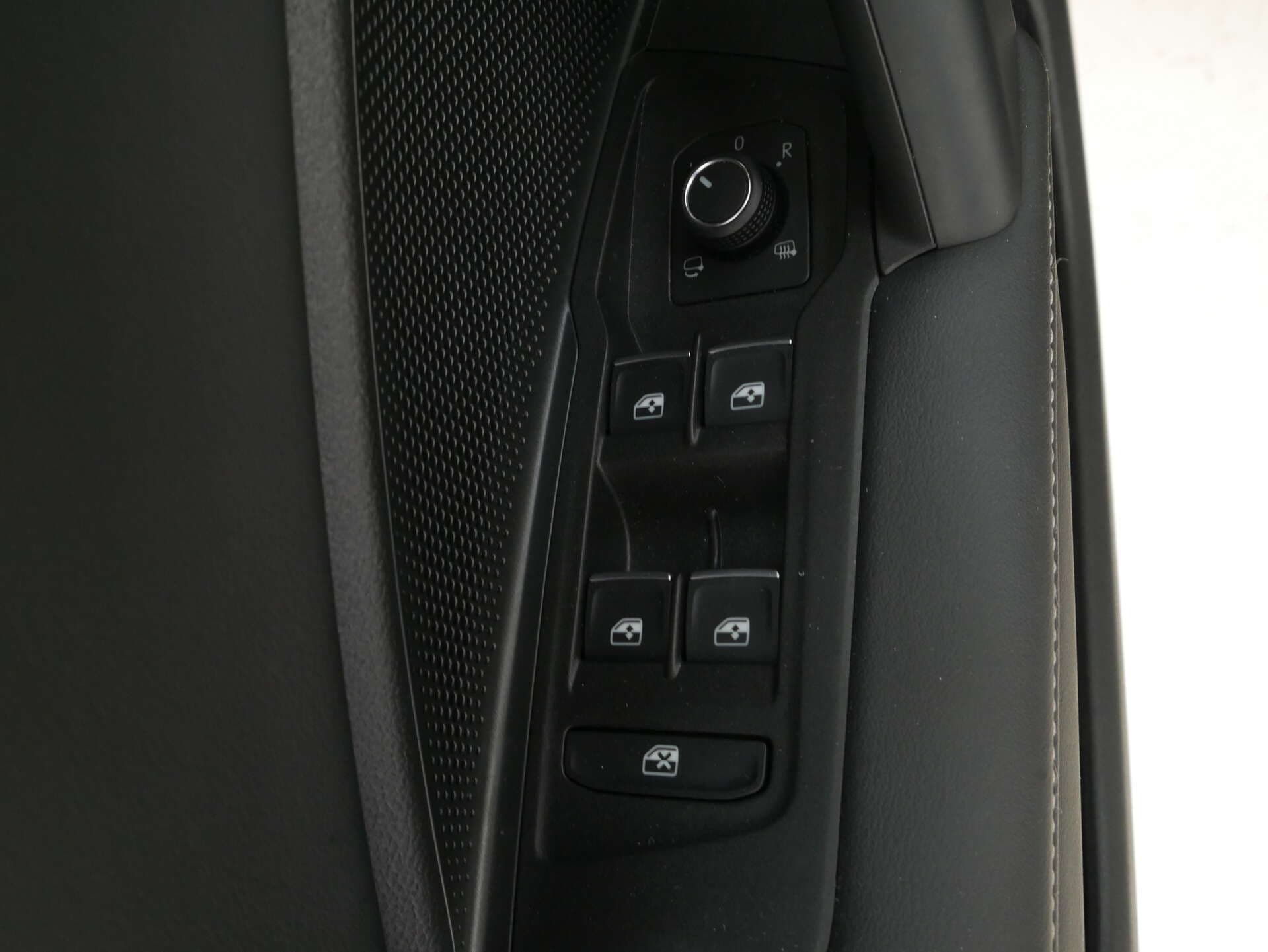 VOLKSWAGEN Tiguan, photo 15 sur 17