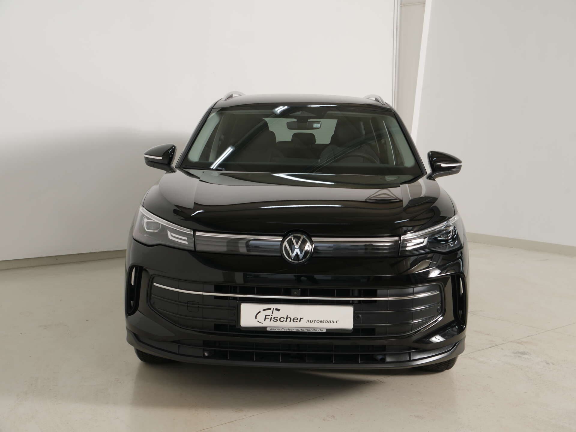 VOLKSWAGEN Tiguan, photo 1 sur 17
