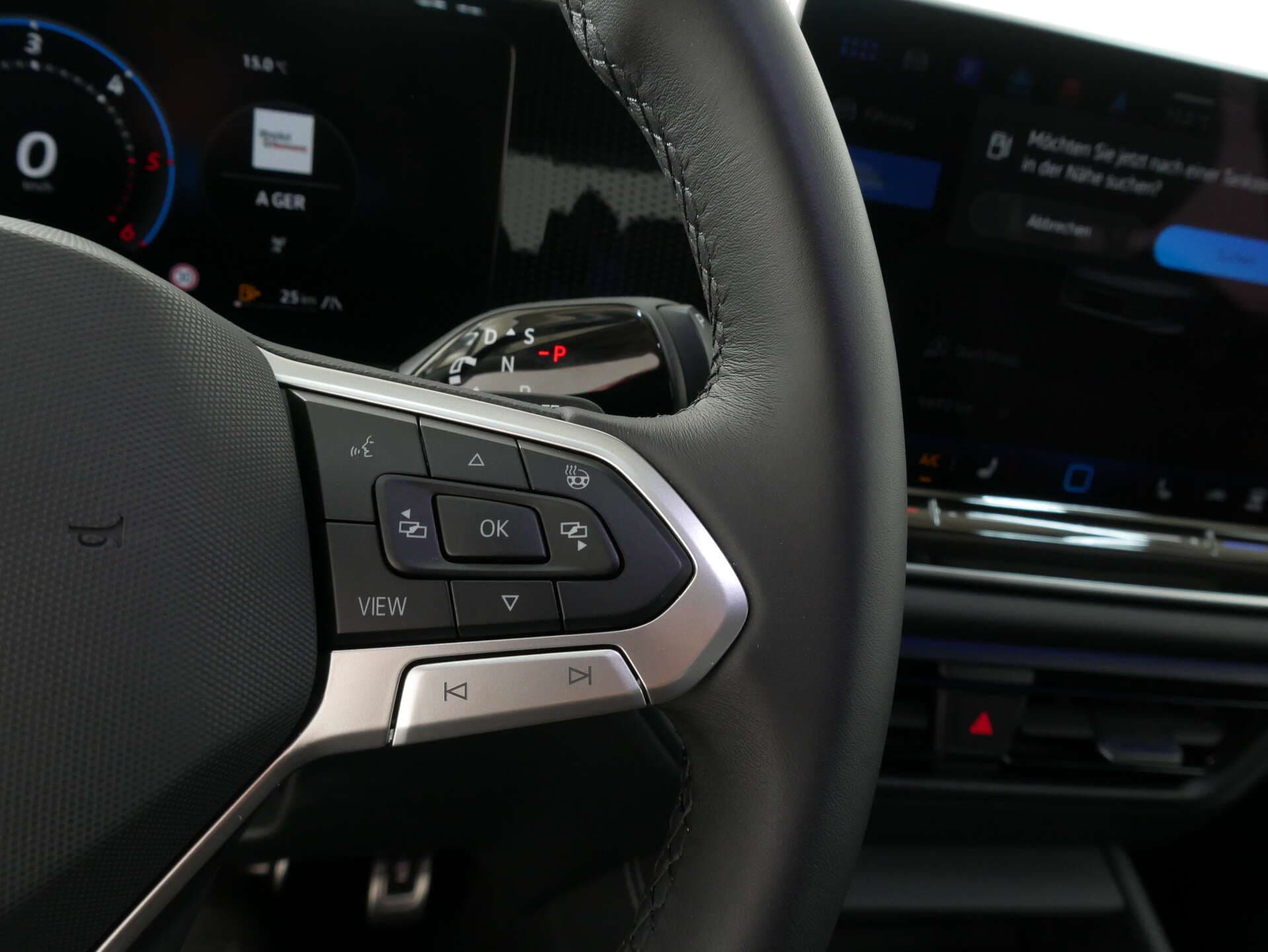 VOLKSWAGEN Tiguan, photo 10 sur 17