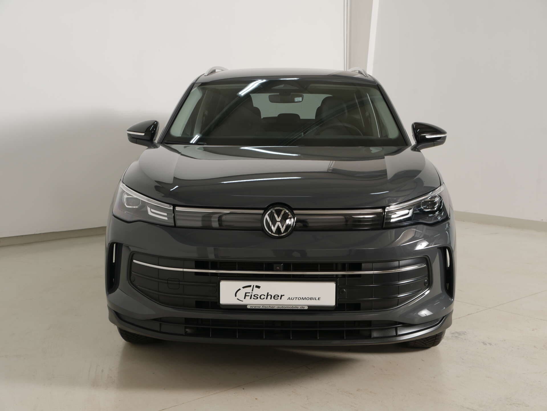 VOLKSWAGEN Tiguan, photo 1 sur 17
