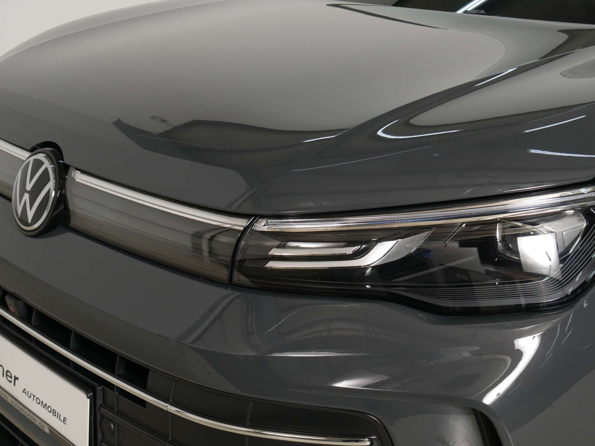 VOLKSWAGEN Tiguan, photo 2 sur 17