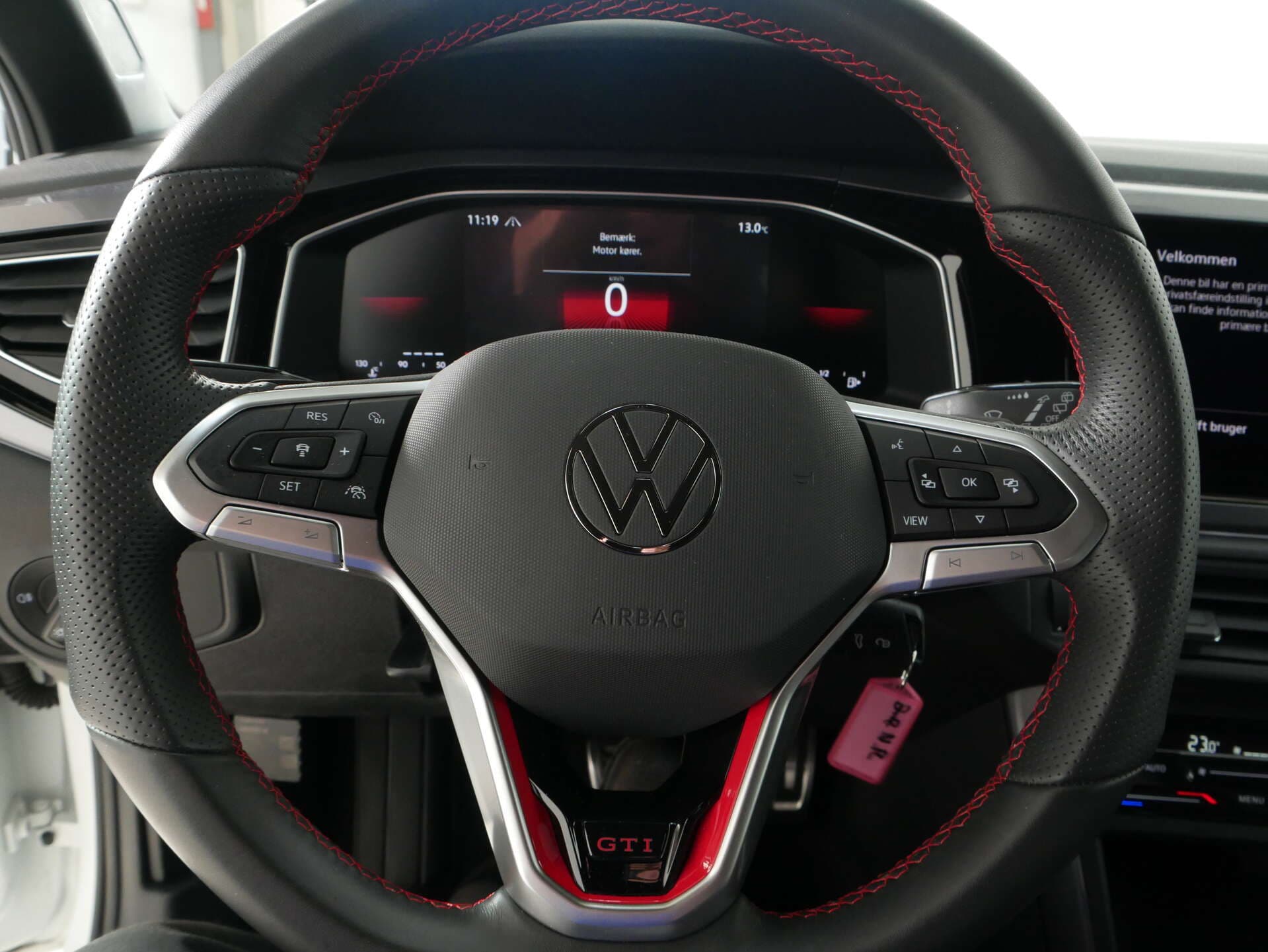 VOLKSWAGEN Polo, photo 9 sur 17