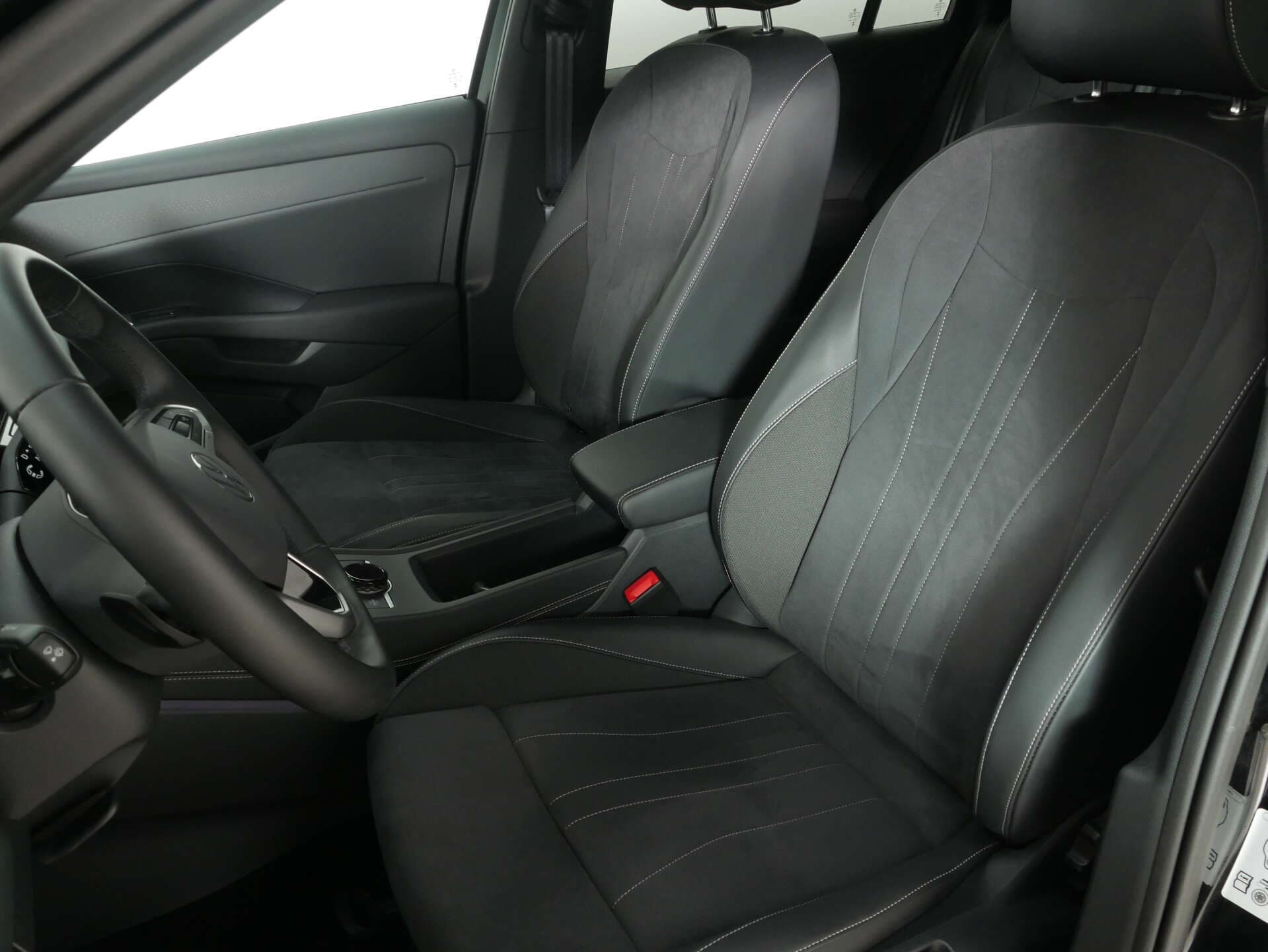 VOLKSWAGEN T-Roc, photo 13 sur 17