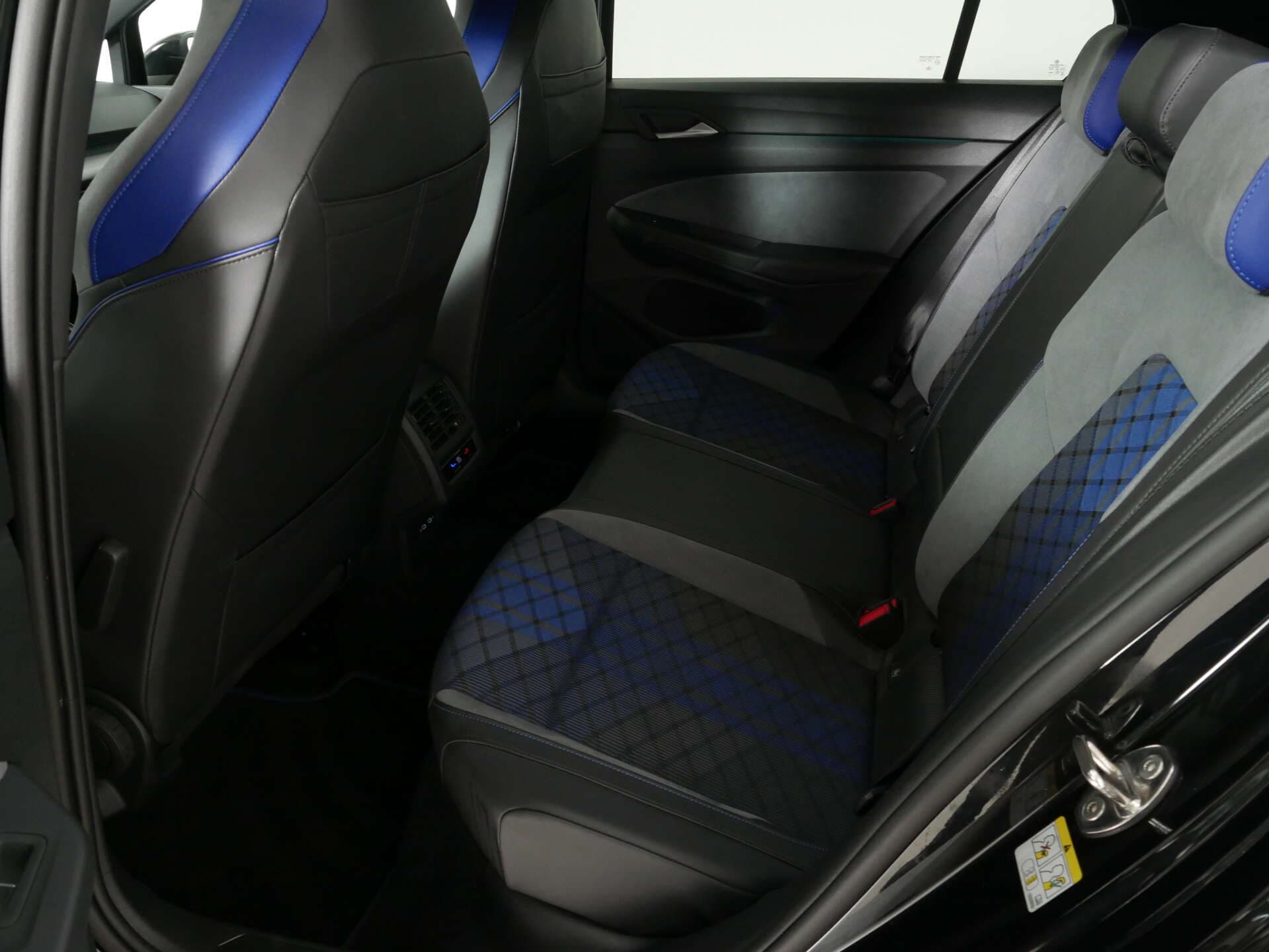 VOLKSWAGEN Golf, photo 11 sur 17