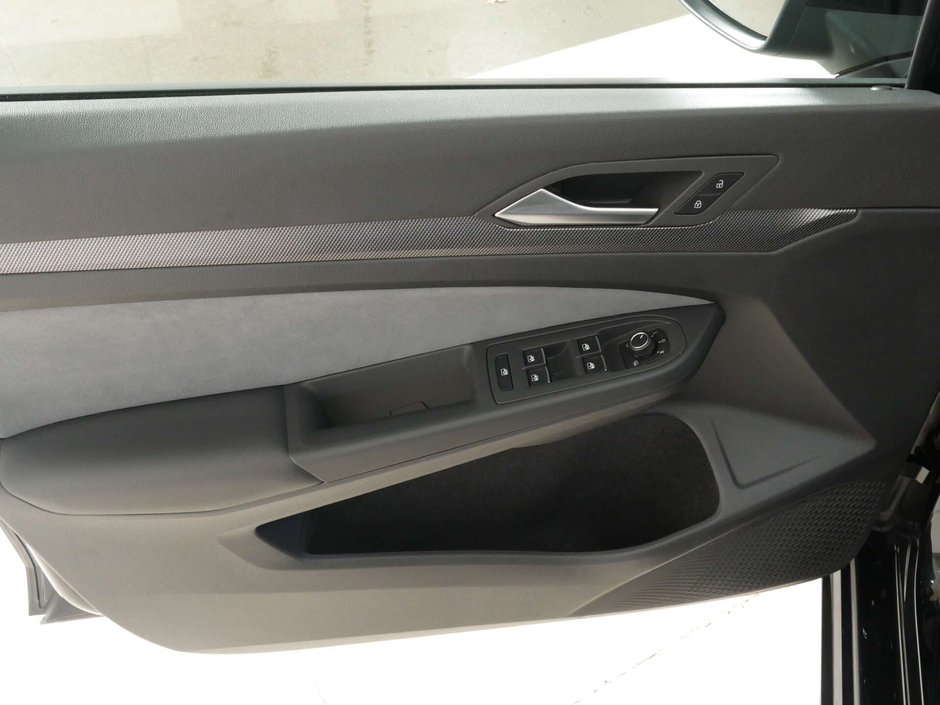 VOLKSWAGEN Golf, photo 14 sur 17