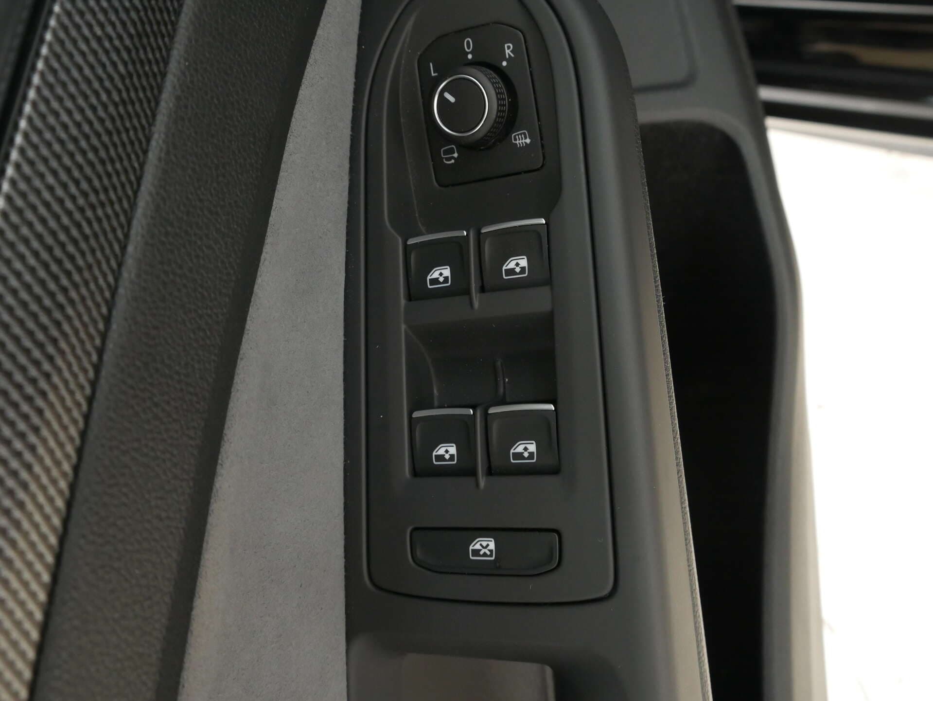 VOLKSWAGEN Golf, photo 15 sur 17