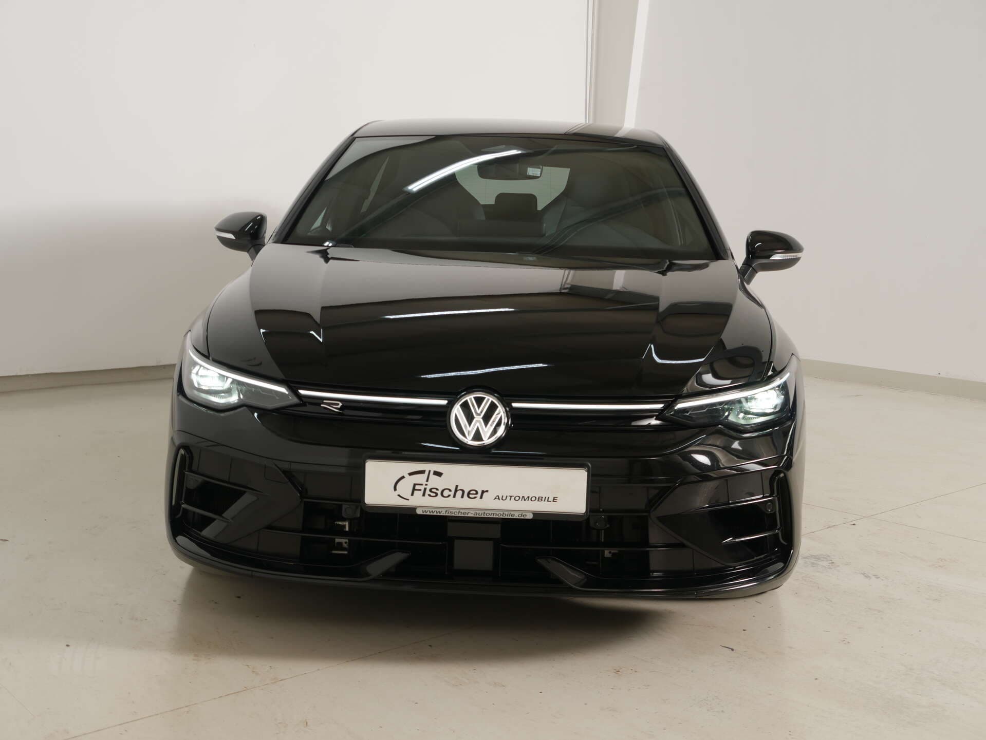 VOLKSWAGEN Golf, photo 1 sur 17