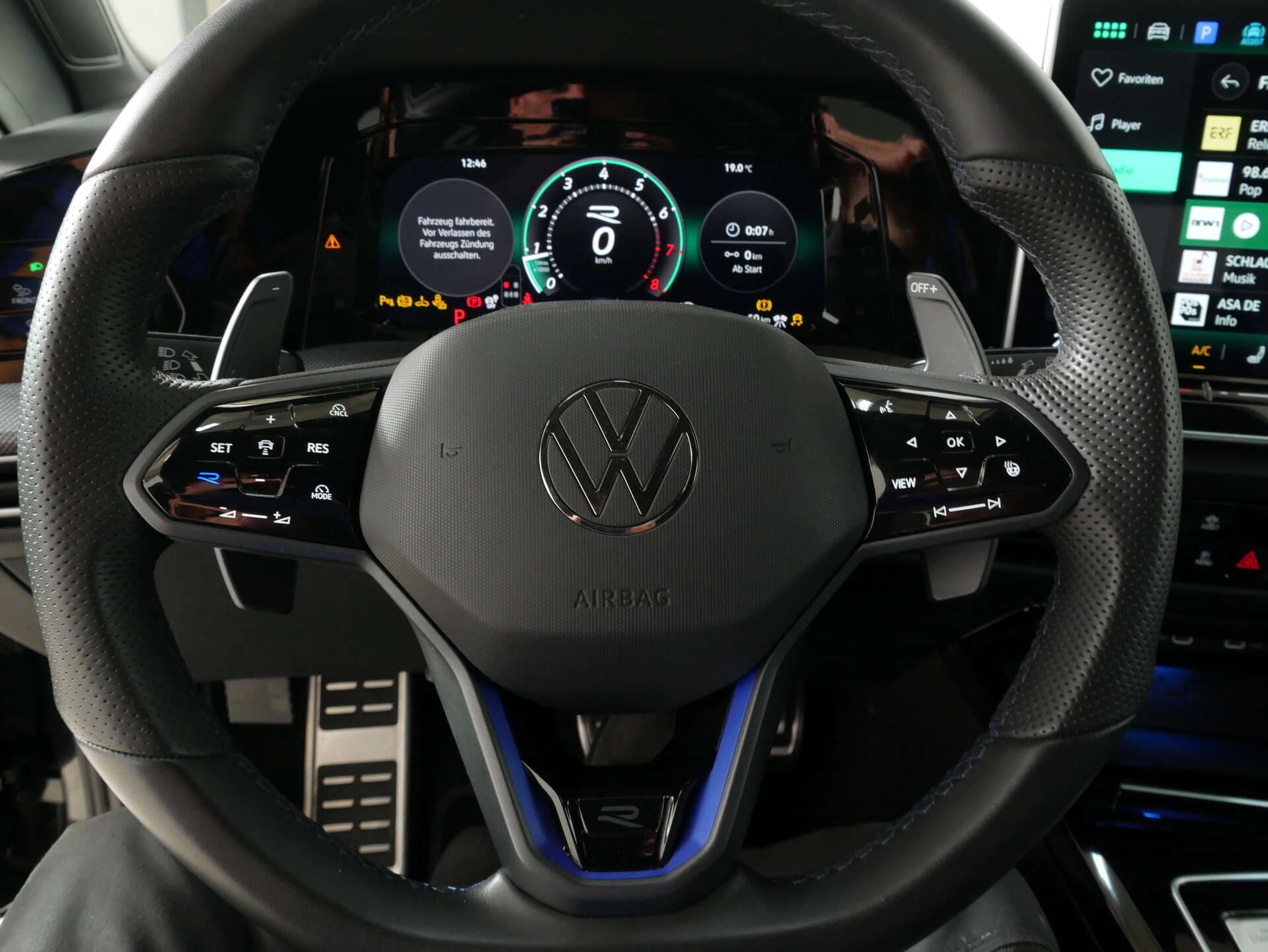 VOLKSWAGEN Golf, photo 8 sur 17