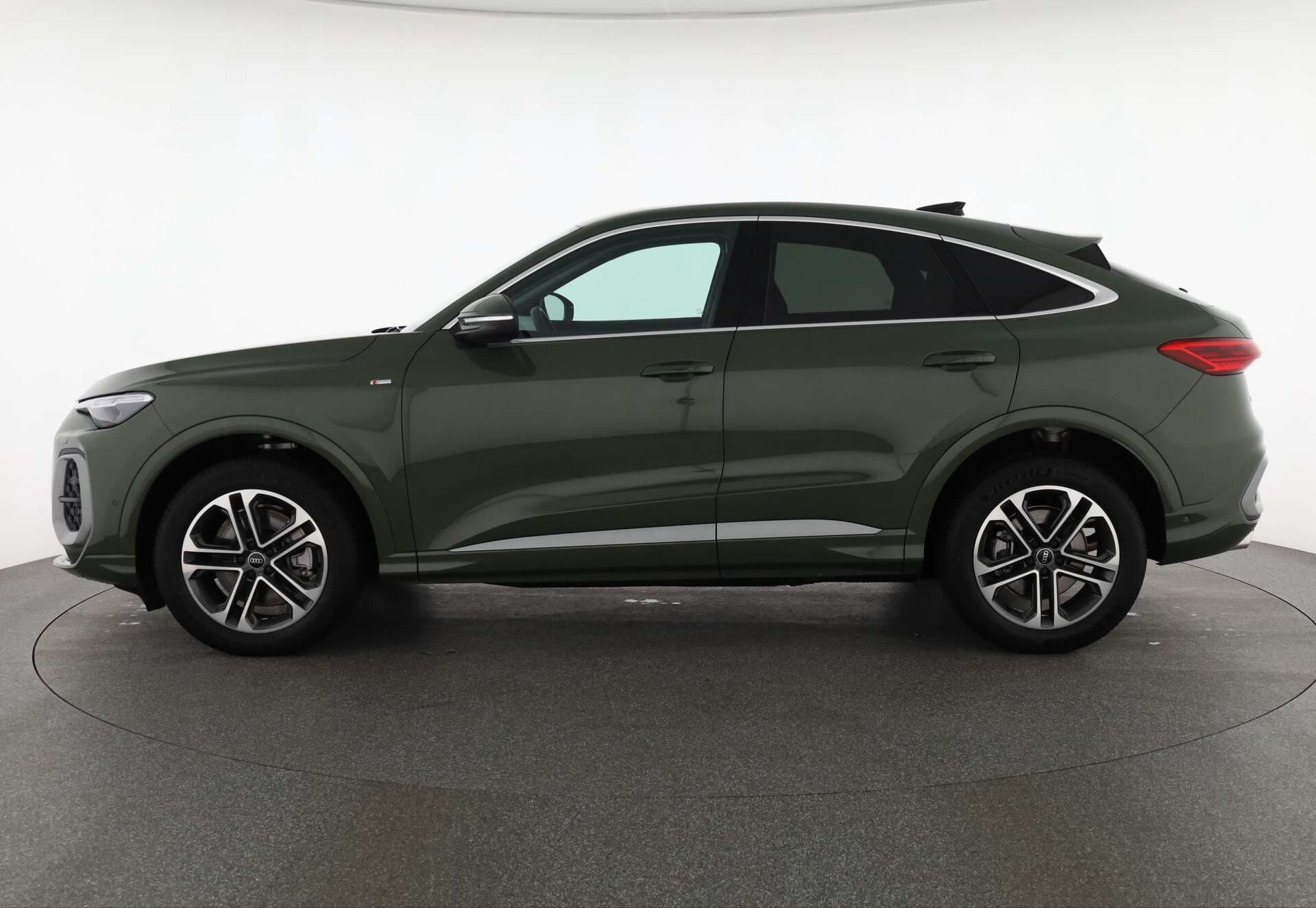 AUDI Q5 Sportback, photo 4 sur 17