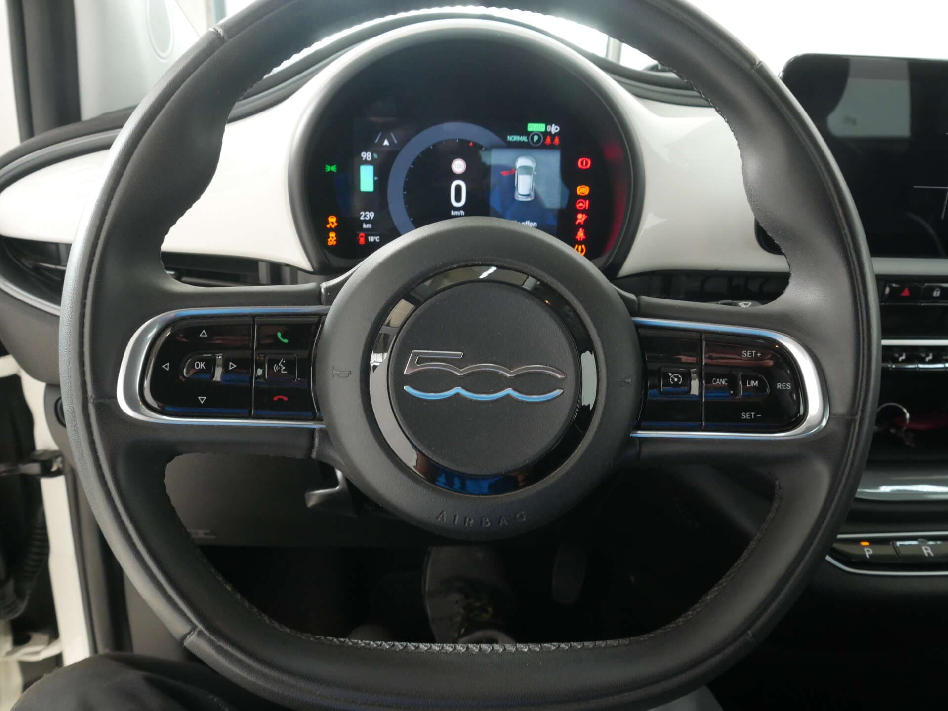 FIAT 500e Cabrio, photo 9 sur 17
