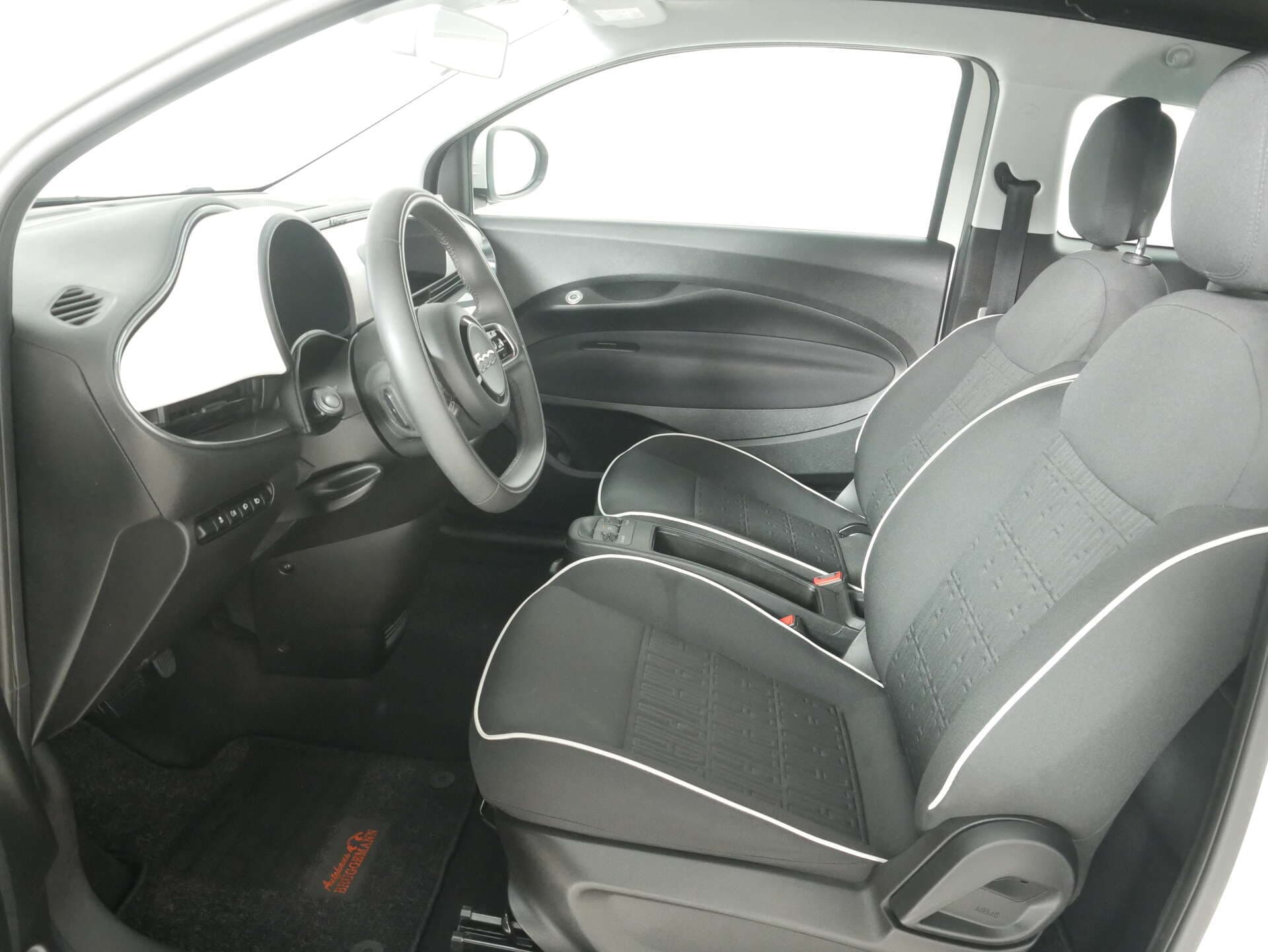 FIAT 500e Cabrio, photo 13 sur 17