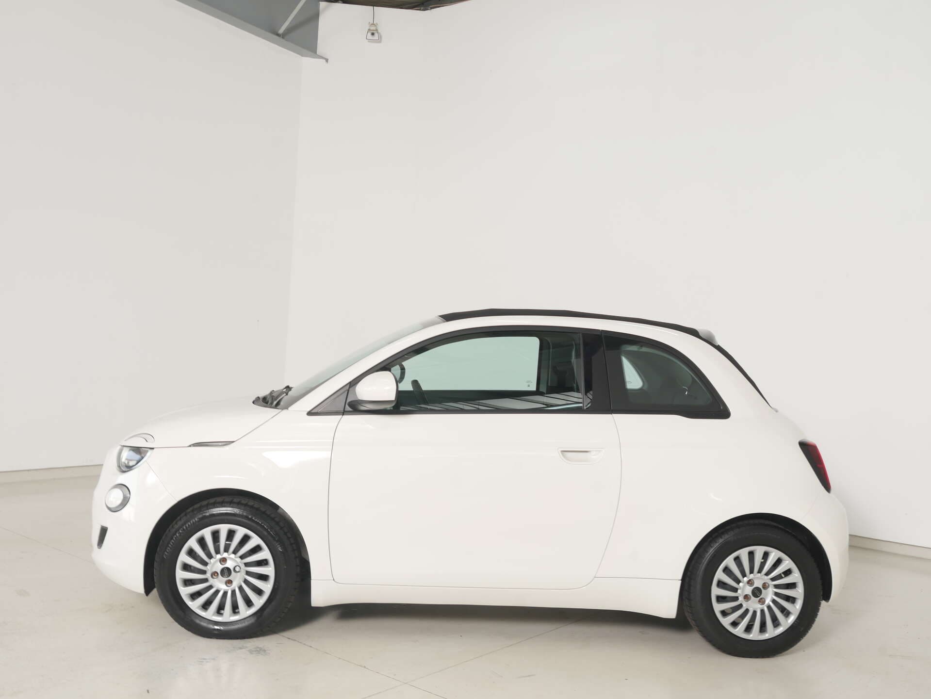 FIAT 500e Cabrio, photo 5 sur 17