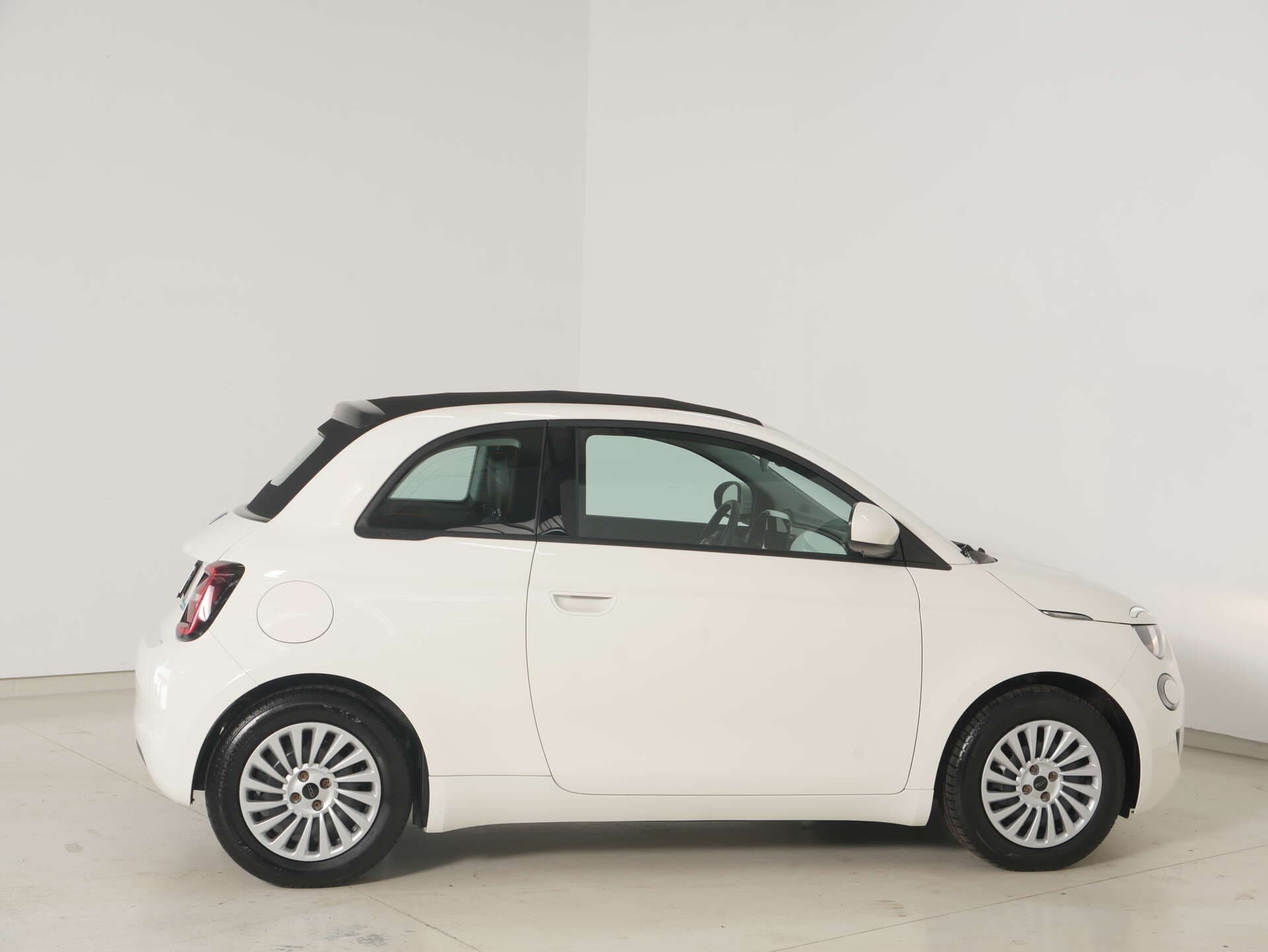 FIAT 500e Cabrio, photo 8 sur 17