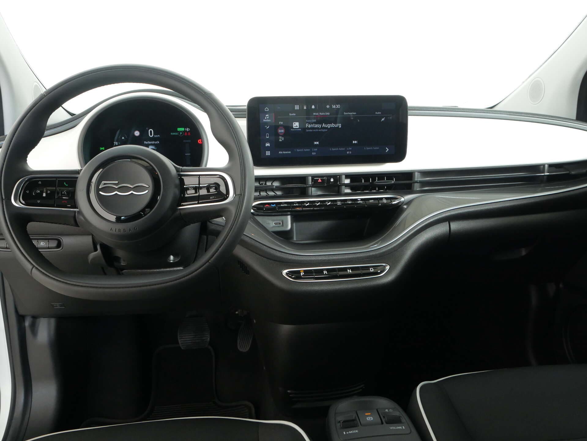 FIAT 500e Cabrio, photo 12 sur 17