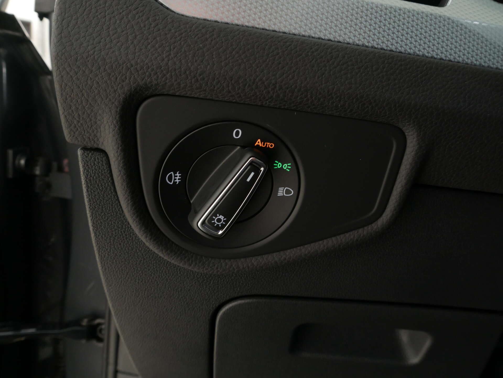 VOLKSWAGEN Touran, photo 16 sur 17