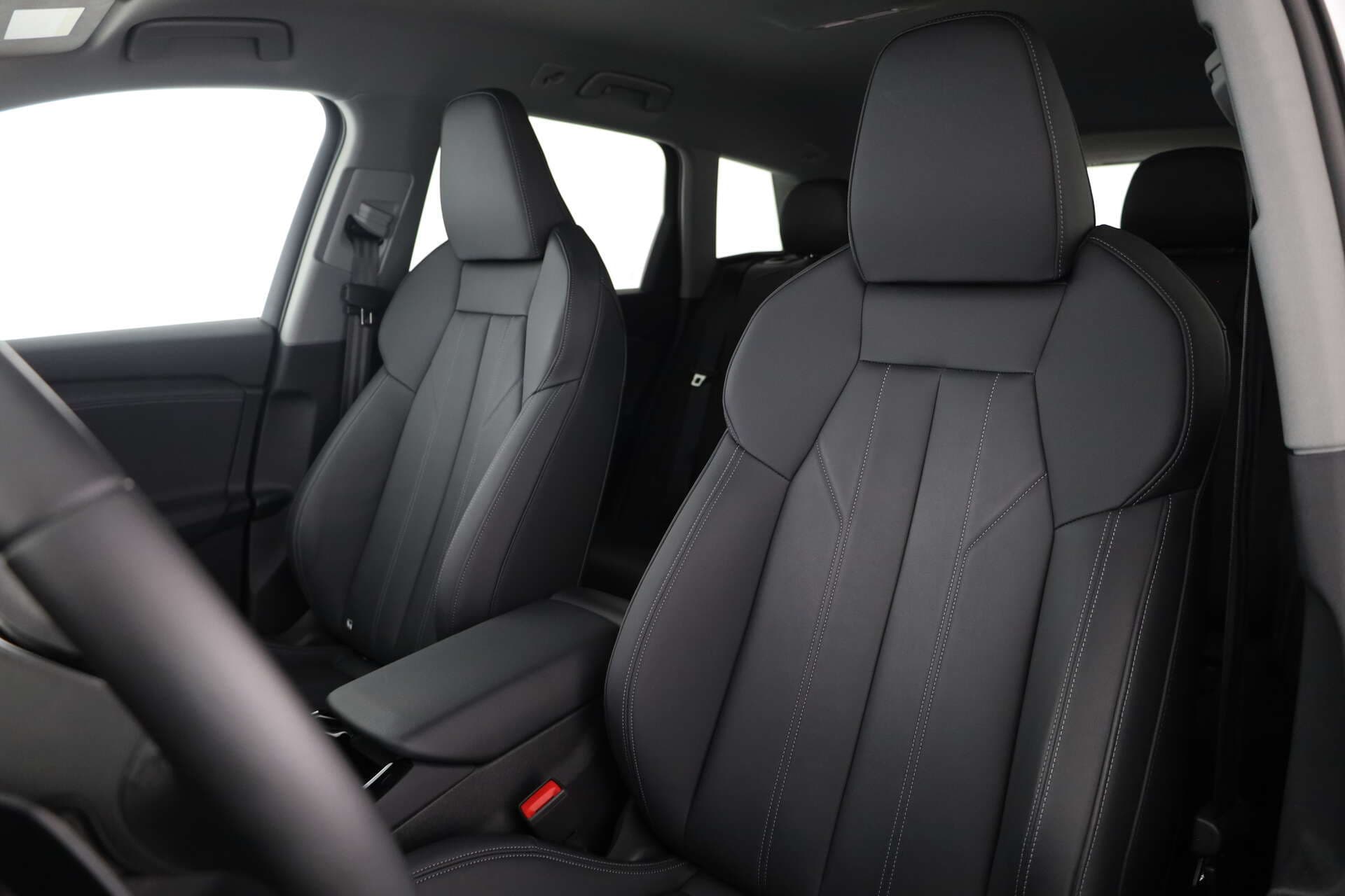 AUDI Q6 SUV, photo 9 sur 17