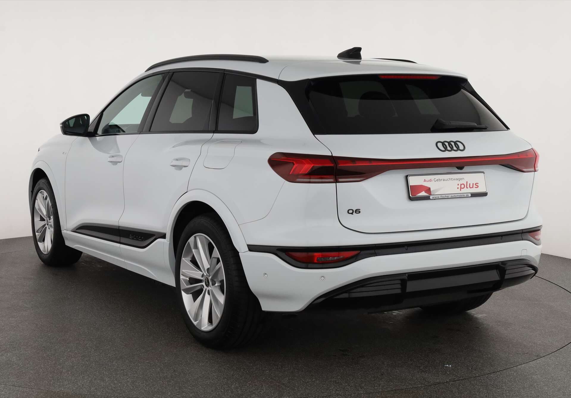 AUDI Q6 SUV, photo 3 sur 17