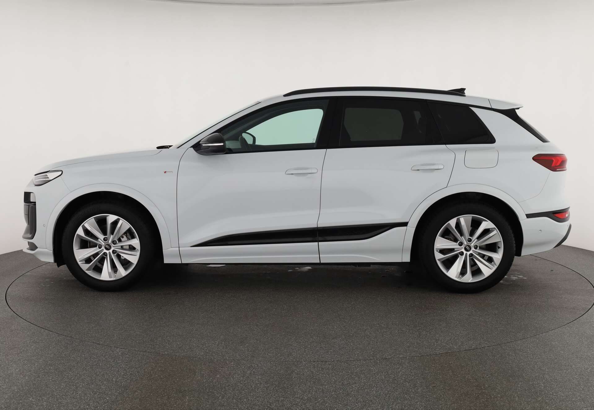 AUDI Q6 SUV, photo 4 sur 17