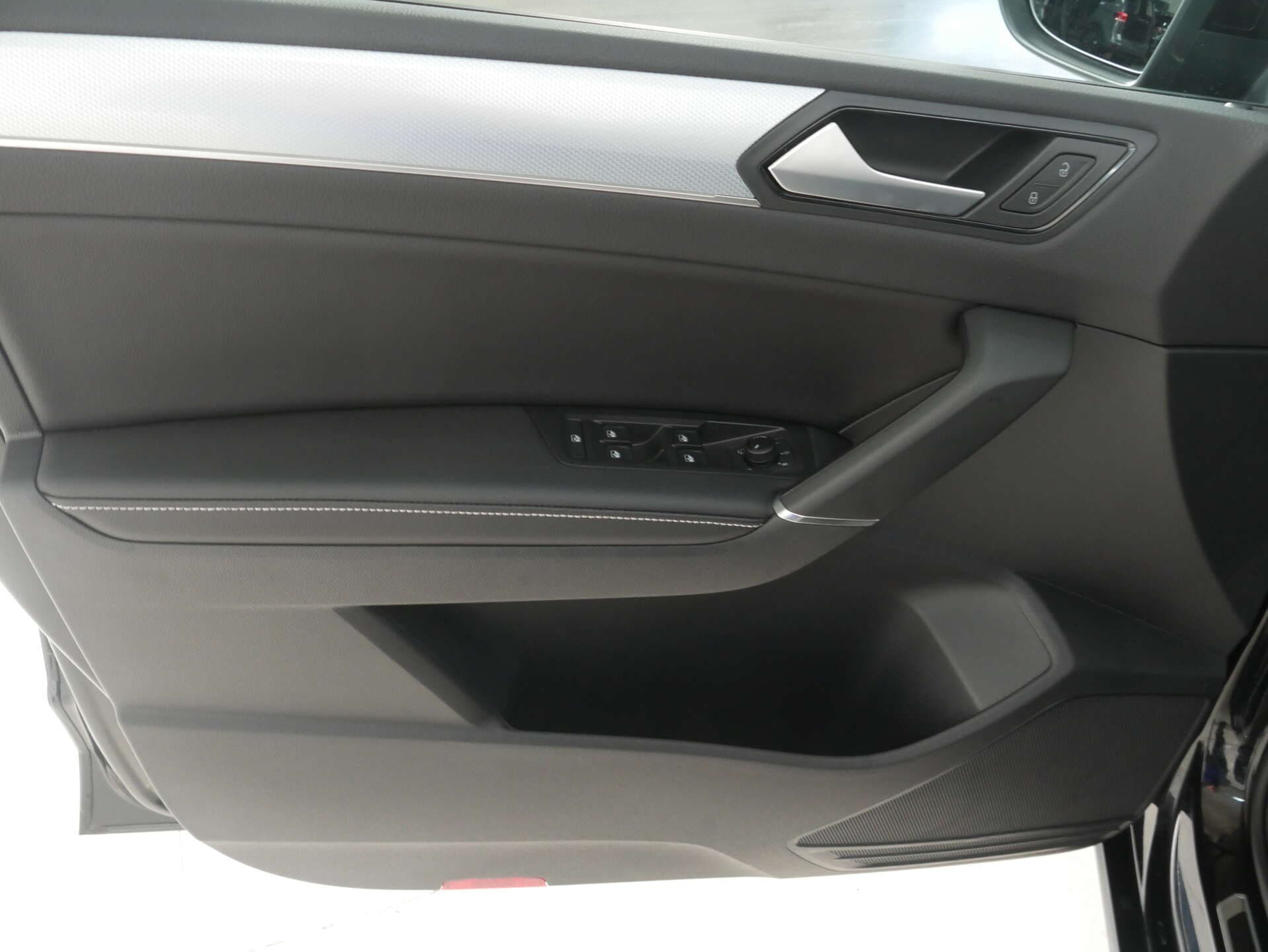 VOLKSWAGEN Touran, photo 13 sur 17