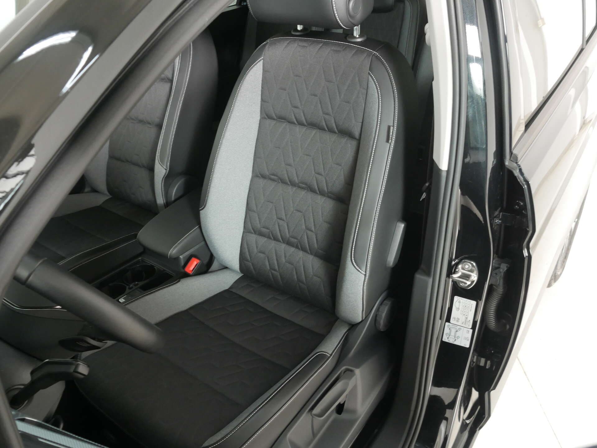 VOLKSWAGEN Touran, photo 15 sur 17
