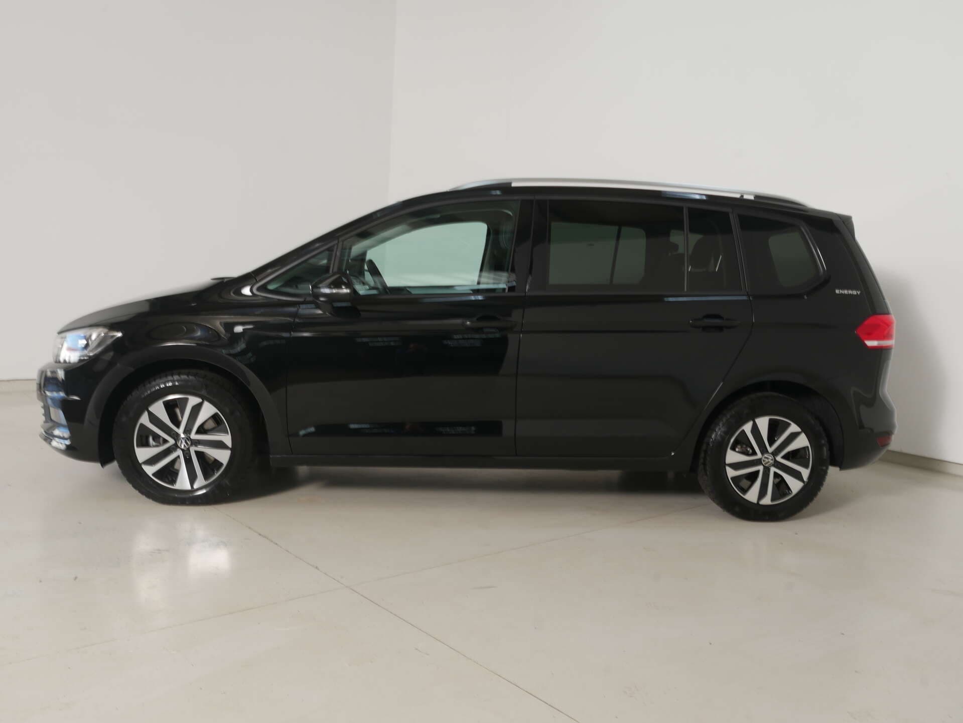 VOLKSWAGEN Touran, photo 4 sur 17
