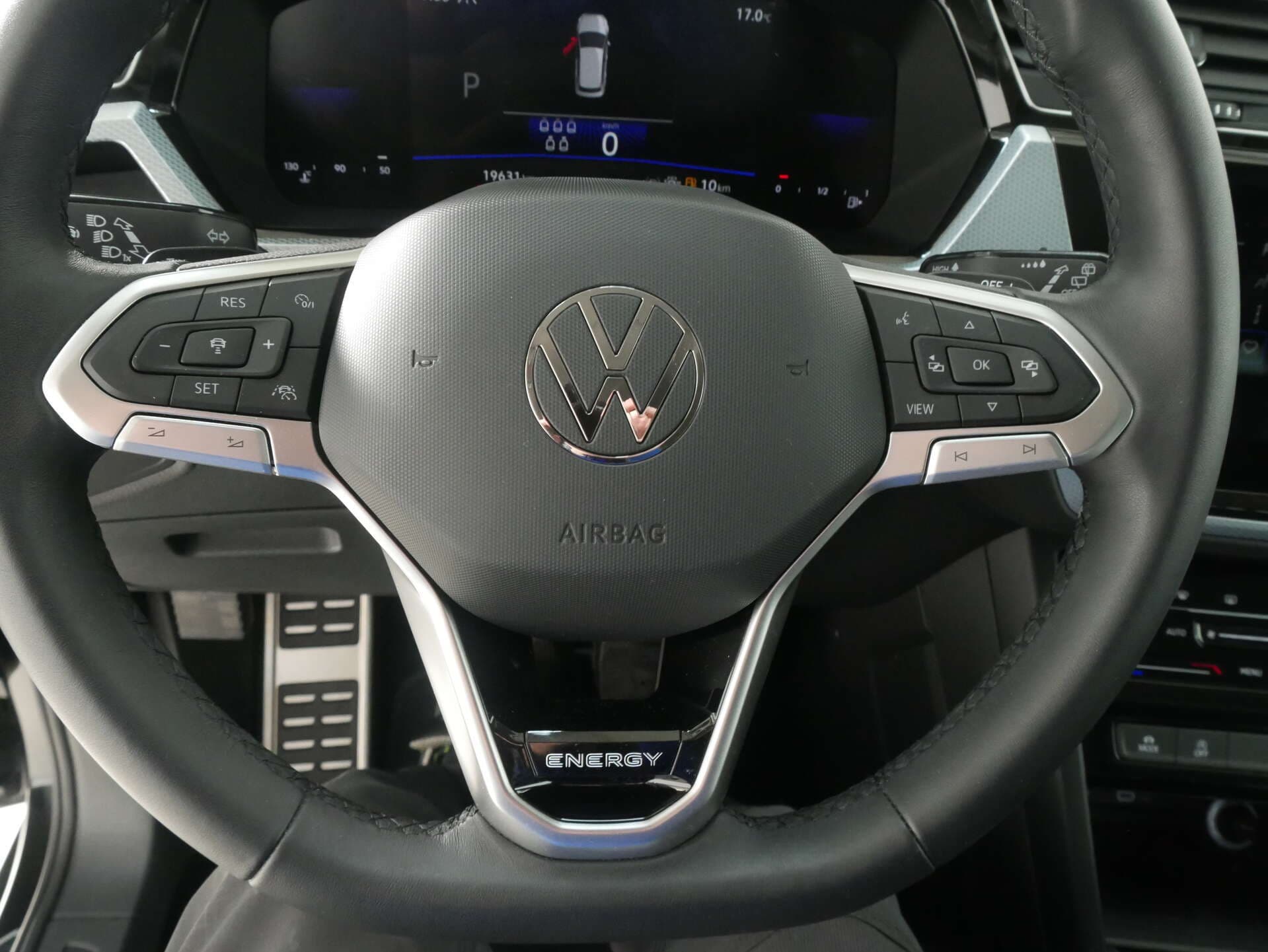 VOLKSWAGEN Touran, photo 8 sur 17