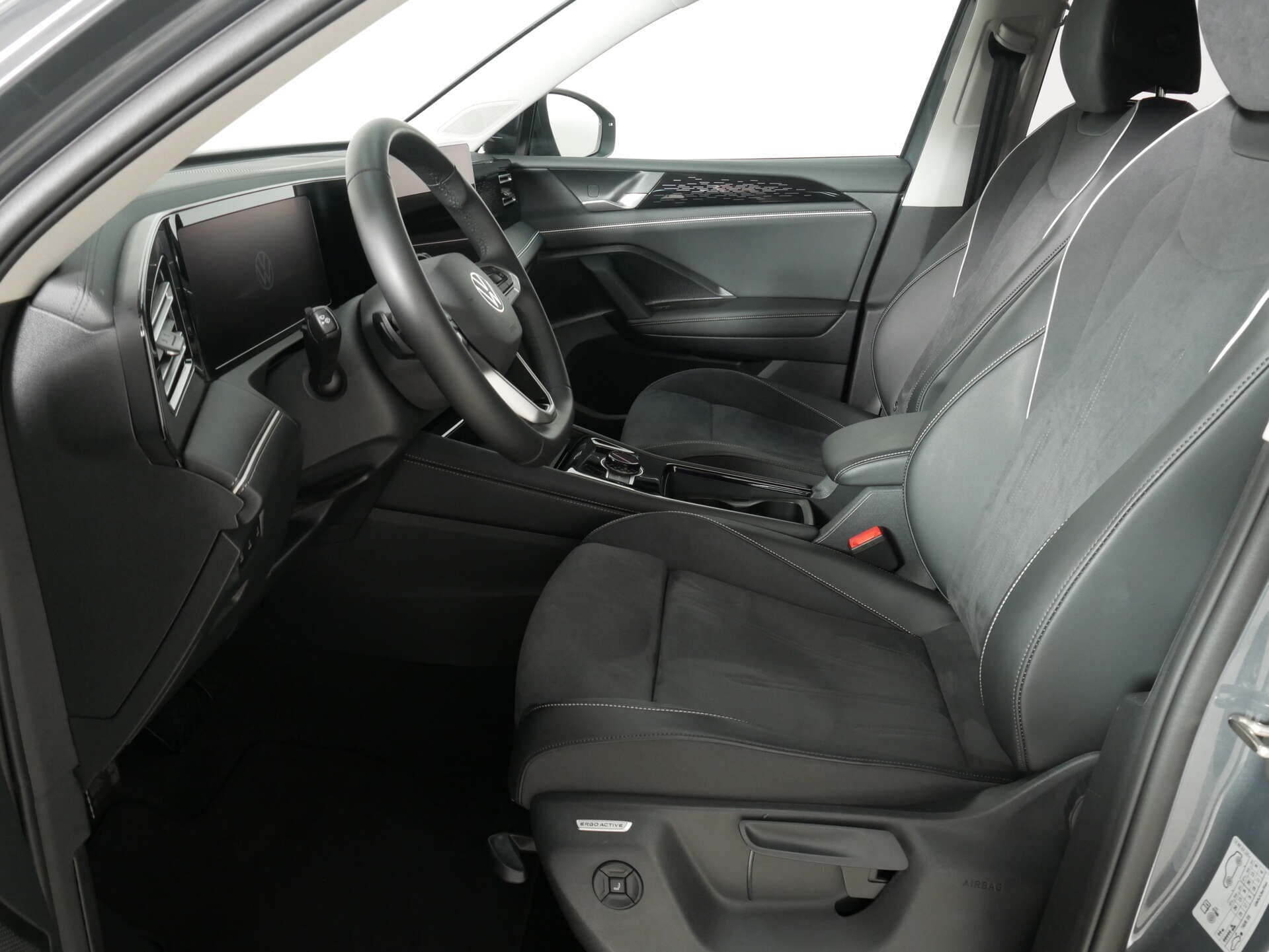 VOLKSWAGEN Tiguan, photo 12 sur 17