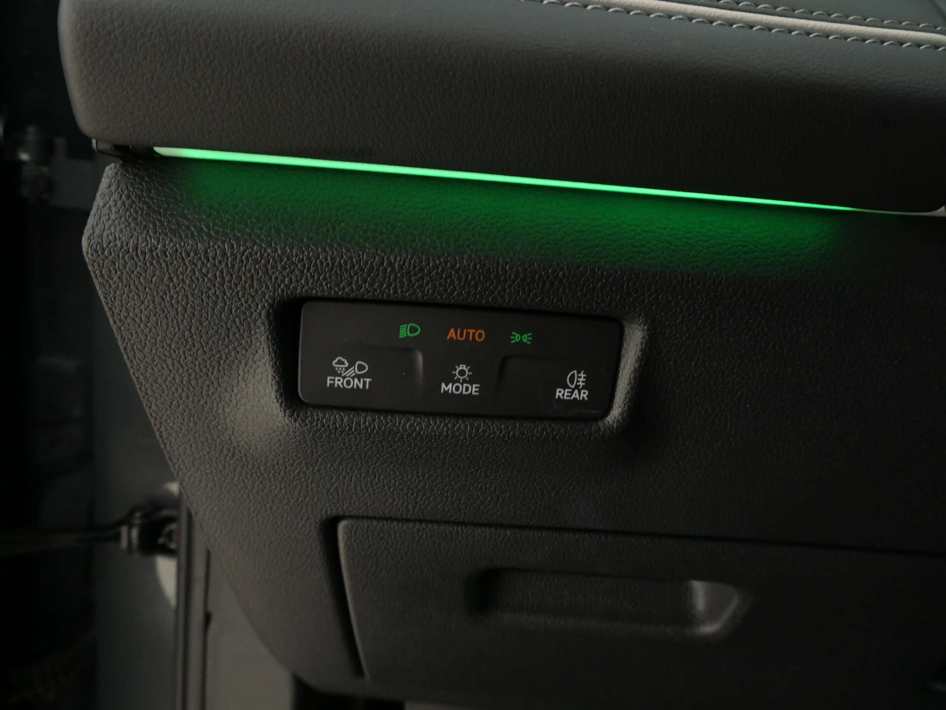 VOLKSWAGEN Tiguan, photo 17 sur 17