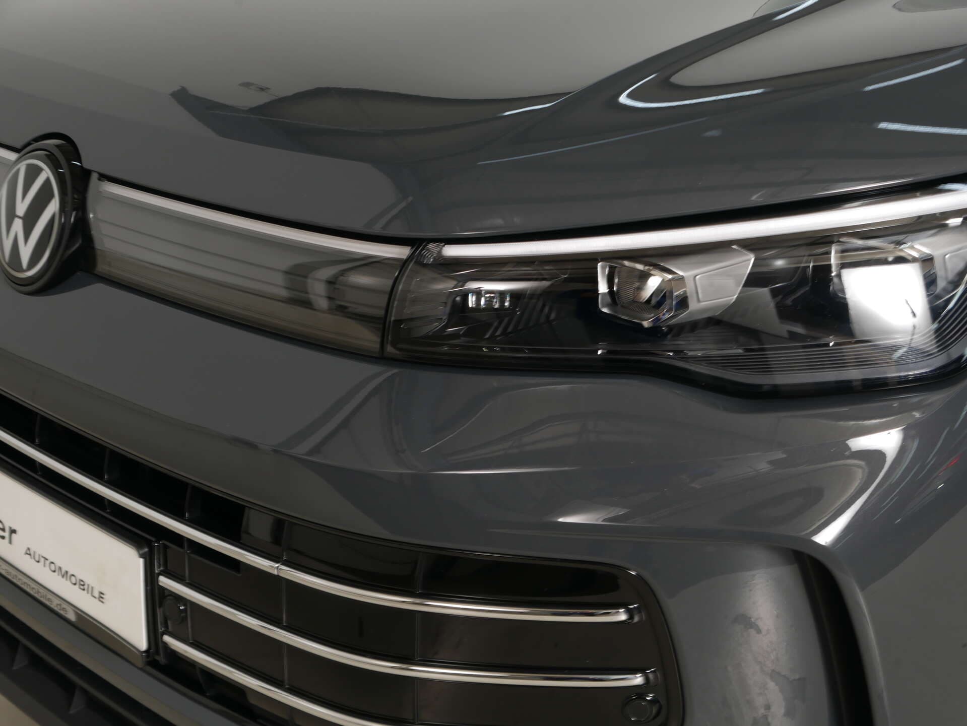 VOLKSWAGEN Tiguan, photo 2 sur 17