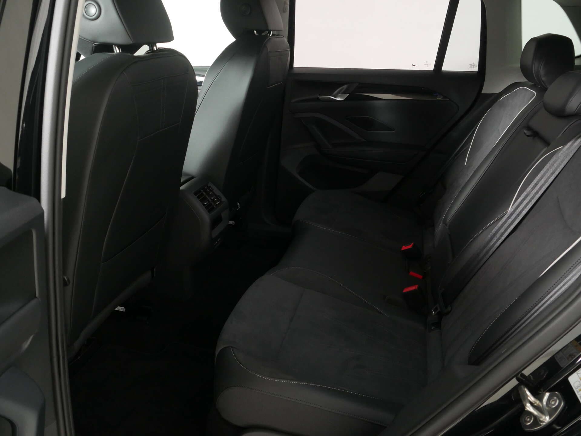 VOLKSWAGEN Tiguan, photo 14 sur 17