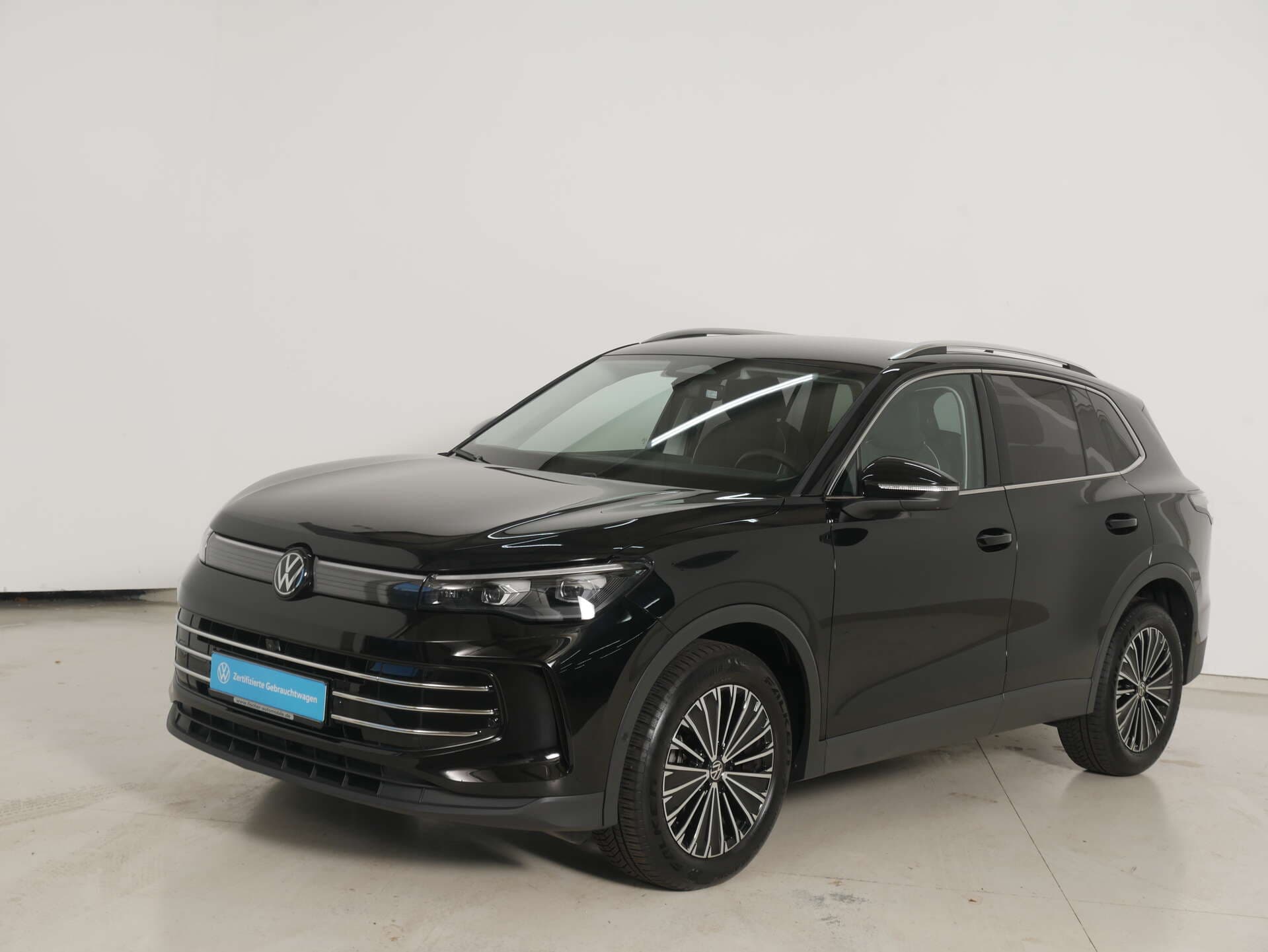 VOLKSWAGEN Tiguan, photo 1 sur 17