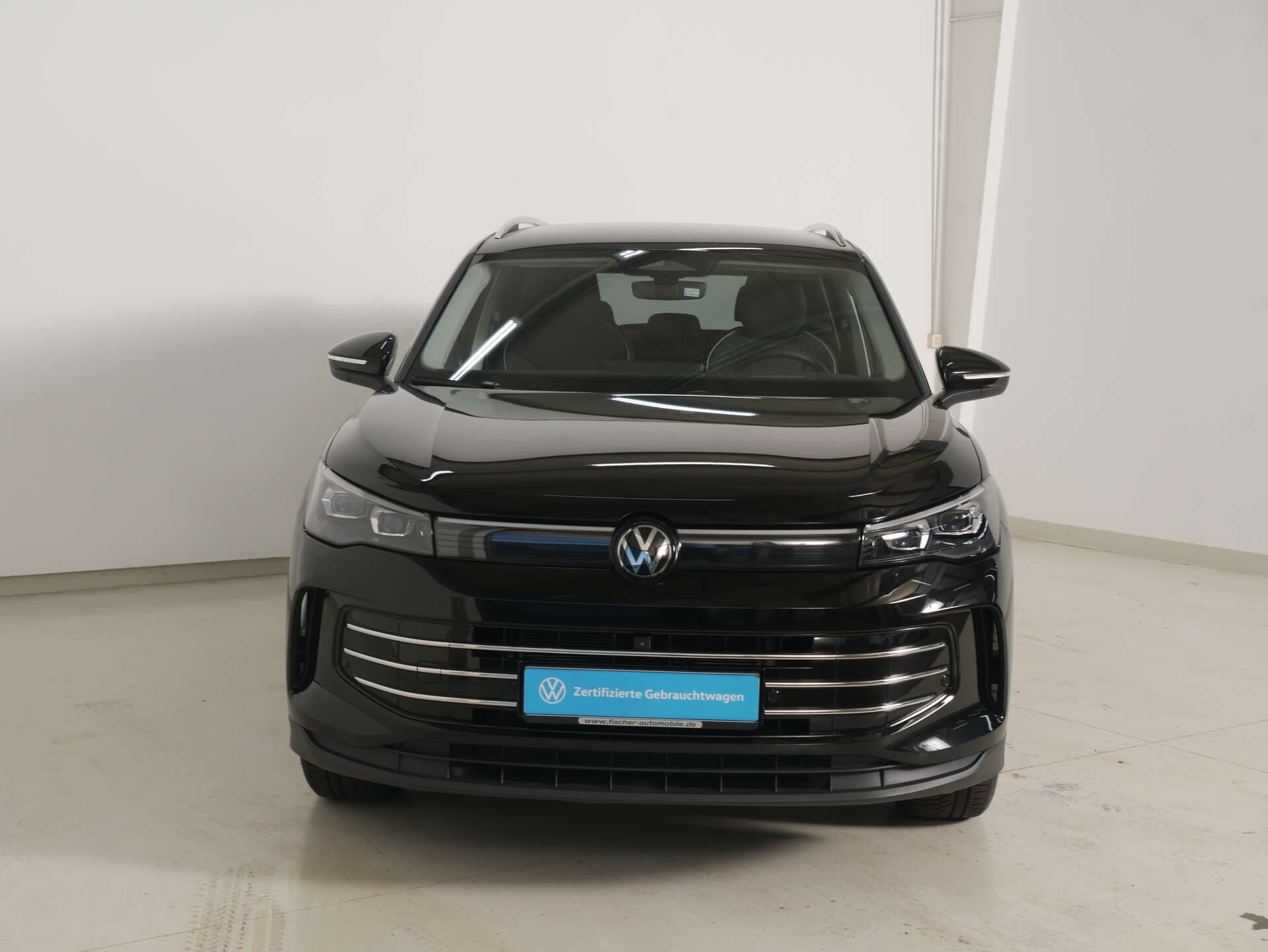 VOLKSWAGEN Tiguan, photo 2 sur 17