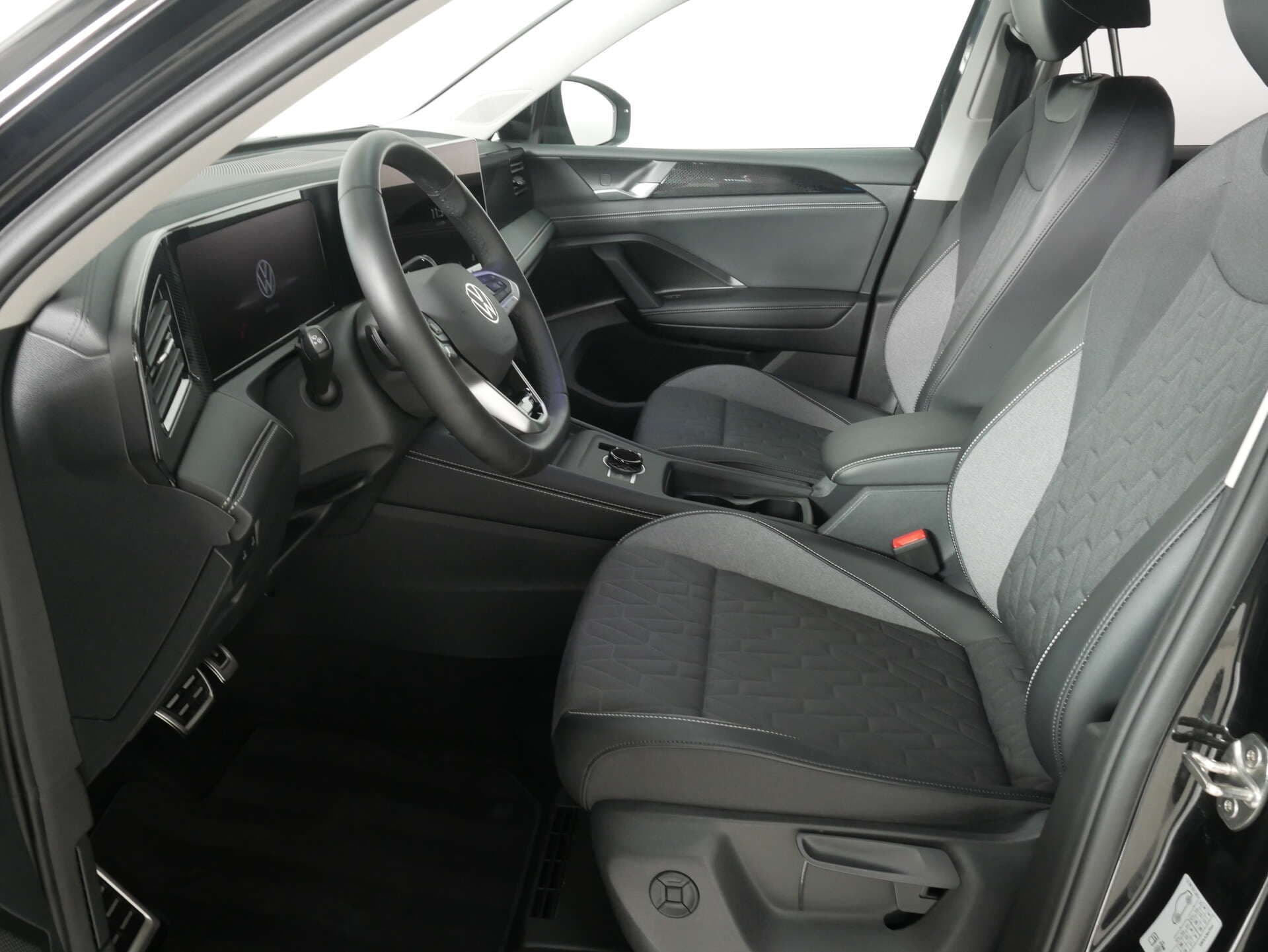 VOLKSWAGEN Tiguan, photo 12 sur 17