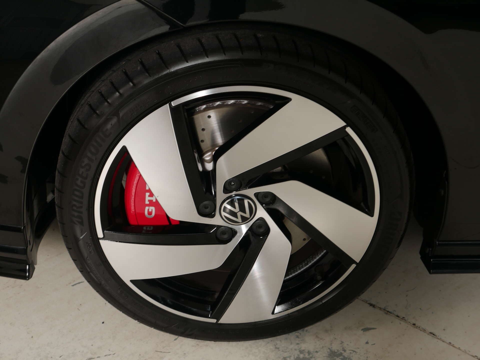 VOLKSWAGEN Golf, photo 3 sur 17