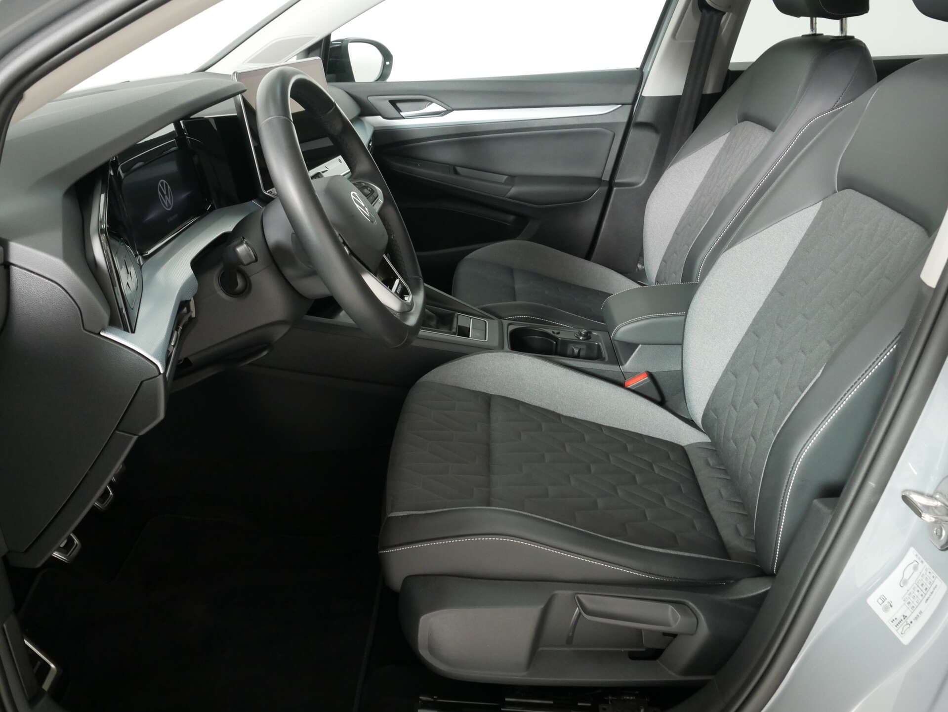 VOLKSWAGEN Golf, photo 12 sur 17