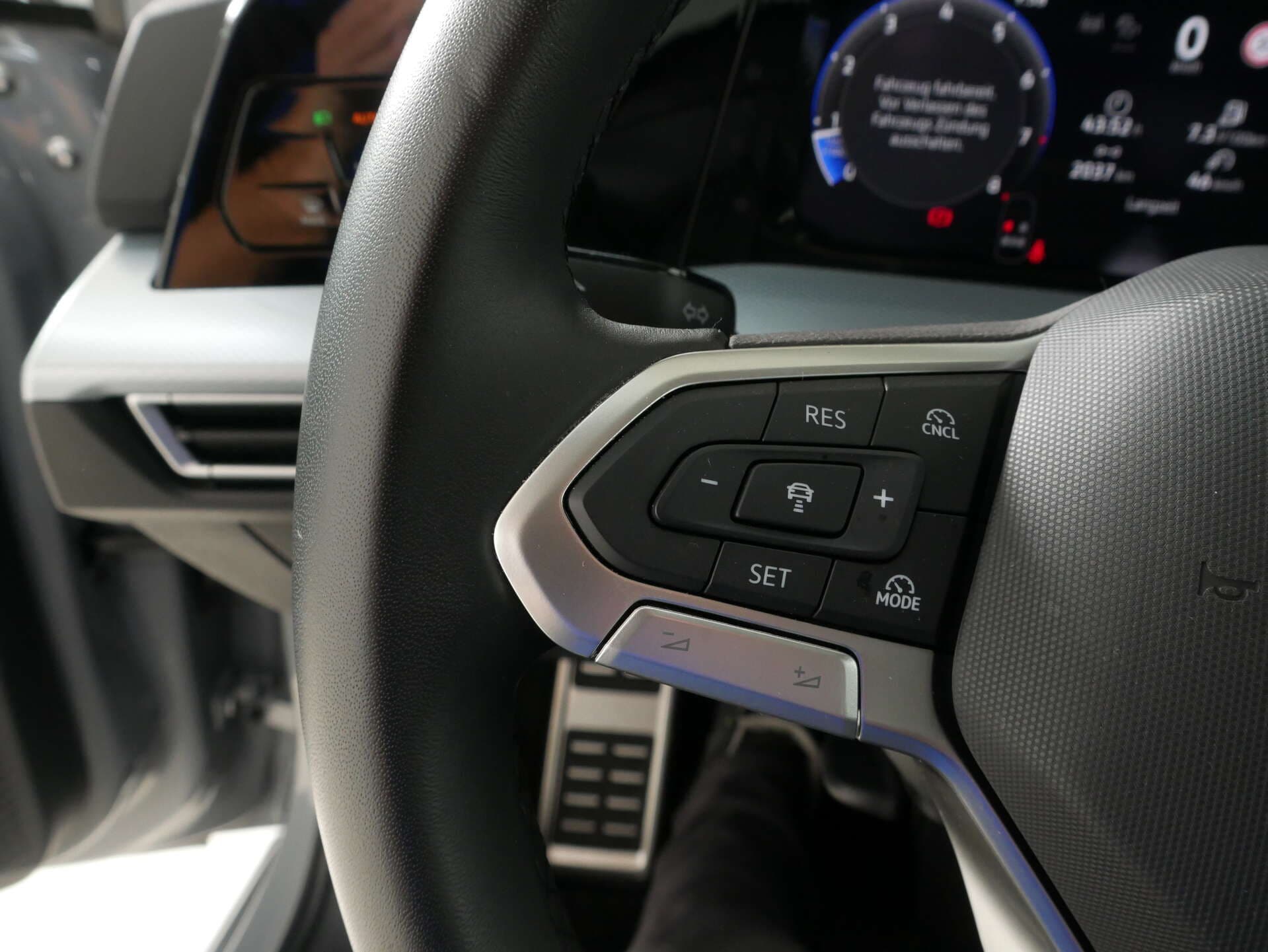 VOLKSWAGEN Golf, photo 16 sur 17