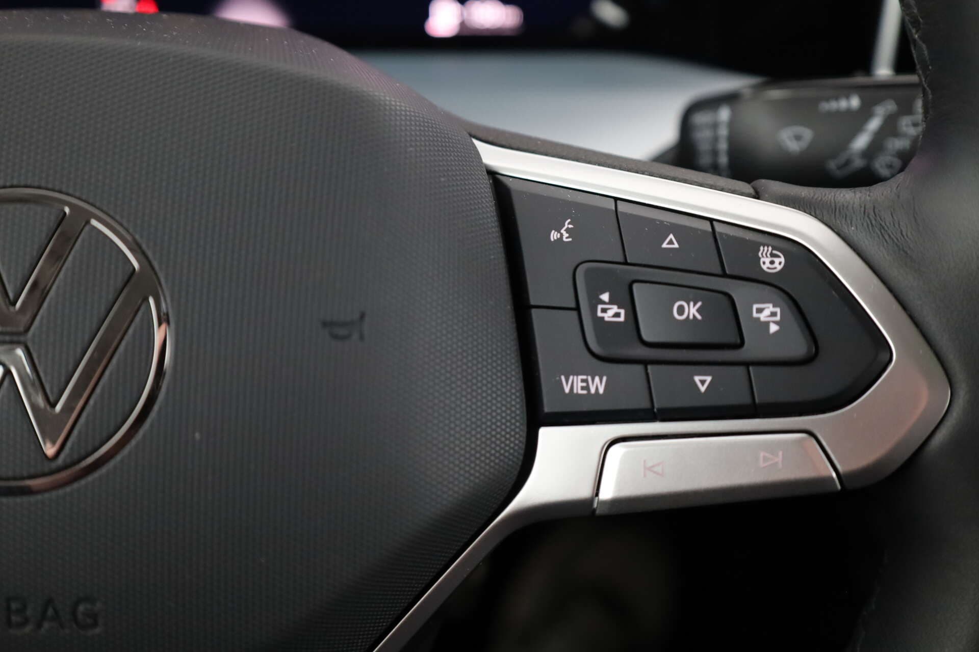 VOLKSWAGEN Golf, photo 16 sur 17