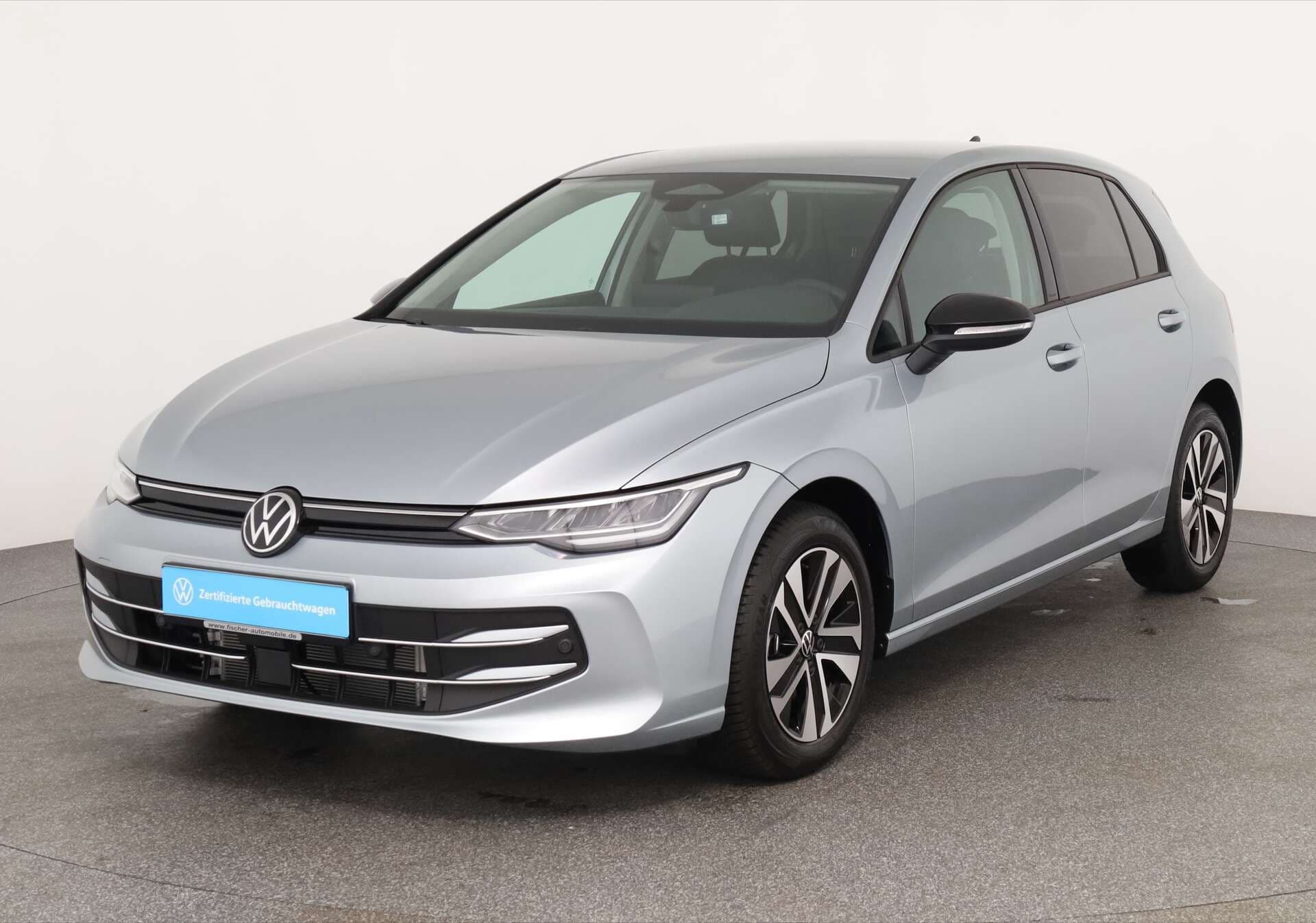VOLKSWAGEN Golf, photo 1 sur 17